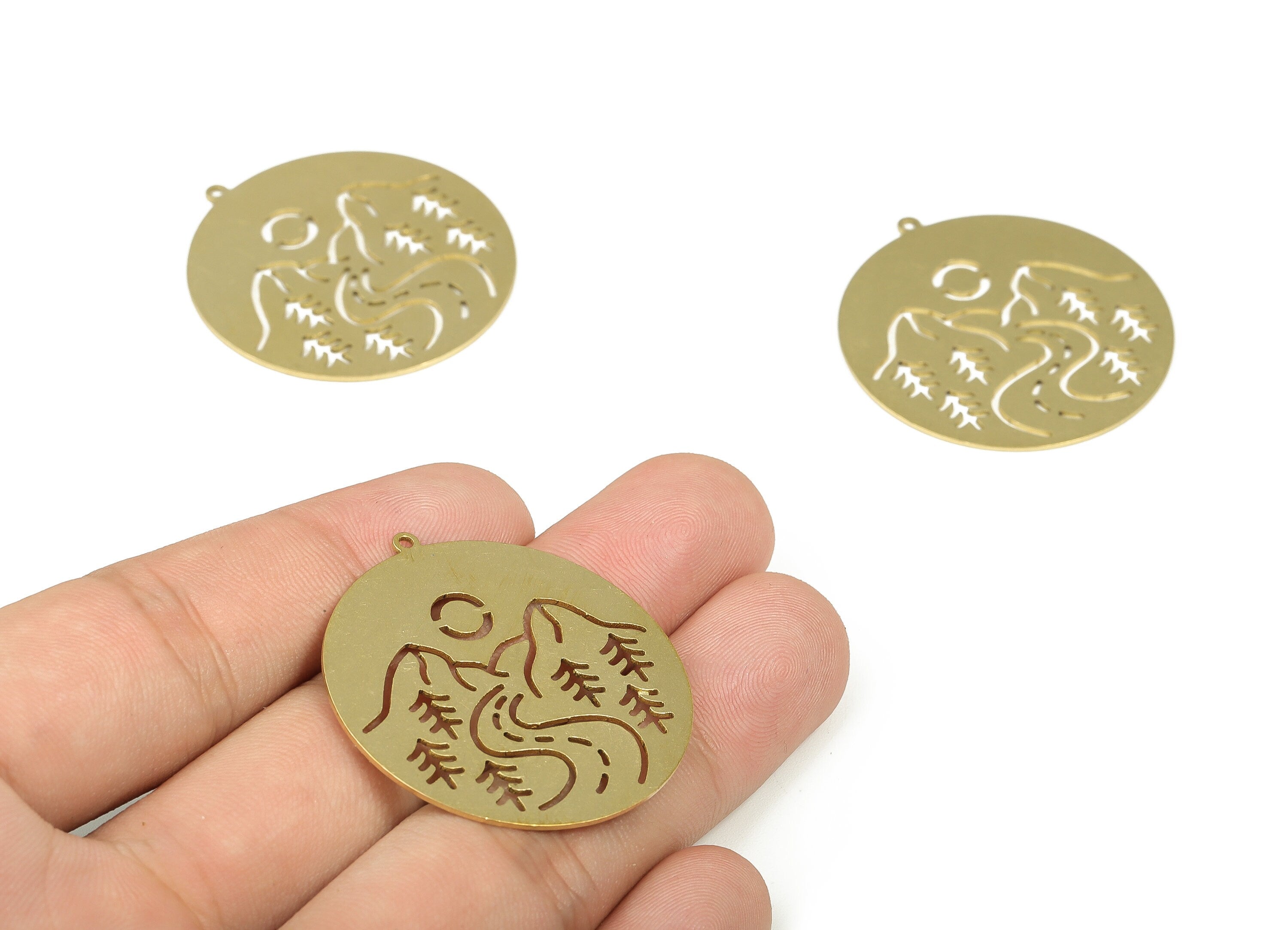 Brass Round Landscape Mountain Charm - Raw Brass Mountain Circle Pendant - Earring Finding - Jewellery Supplies - 37.21x35.01x0.8mm - PP4264 - DOMEDBAZAAR