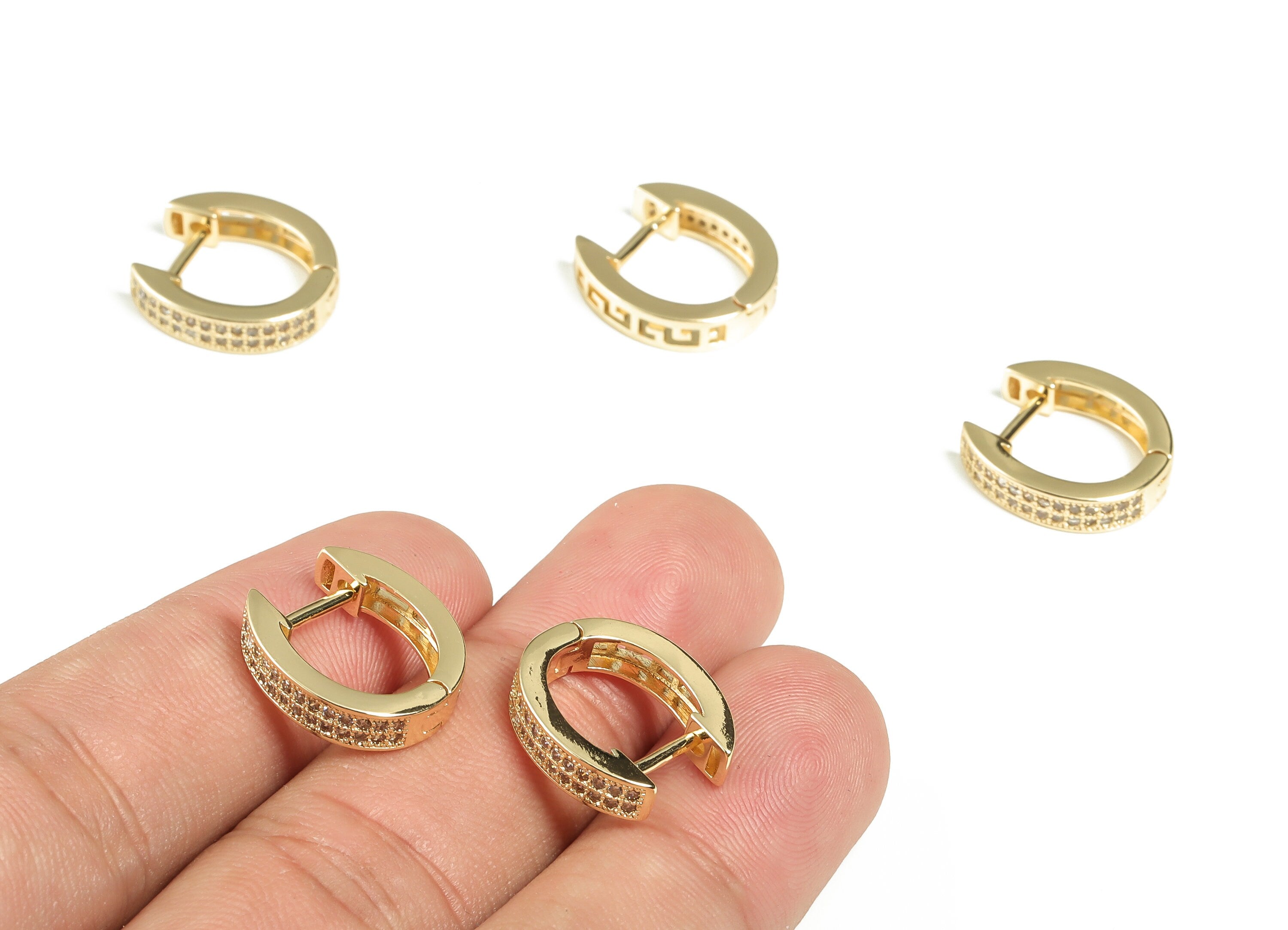 Zircon Round Huggie Hoop Earring – Brass Circle Huggie Stud Earrings – 18K Real Gold Plated Brass - 16.49×14.75×2.25mm - RGP3219 - DOMEDBAZAAR