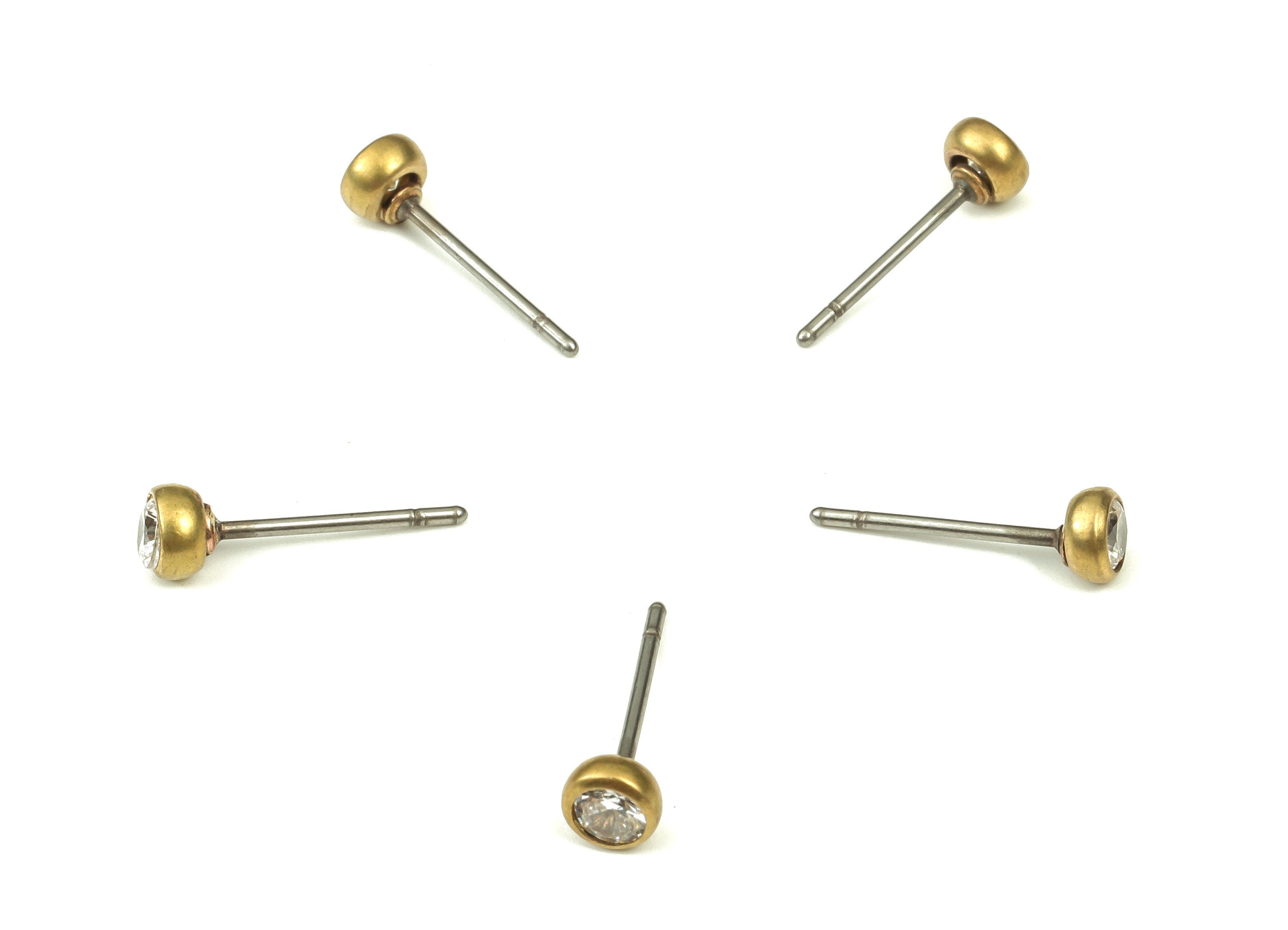 Brass Round Earring Stud Zircon – Raw Brass Circle Earring Post – Stainless Steel Stud – Jewelry Making Supplies - 3.97x3.97x2.08mm - PP4533 - DOMEDBAZAAR