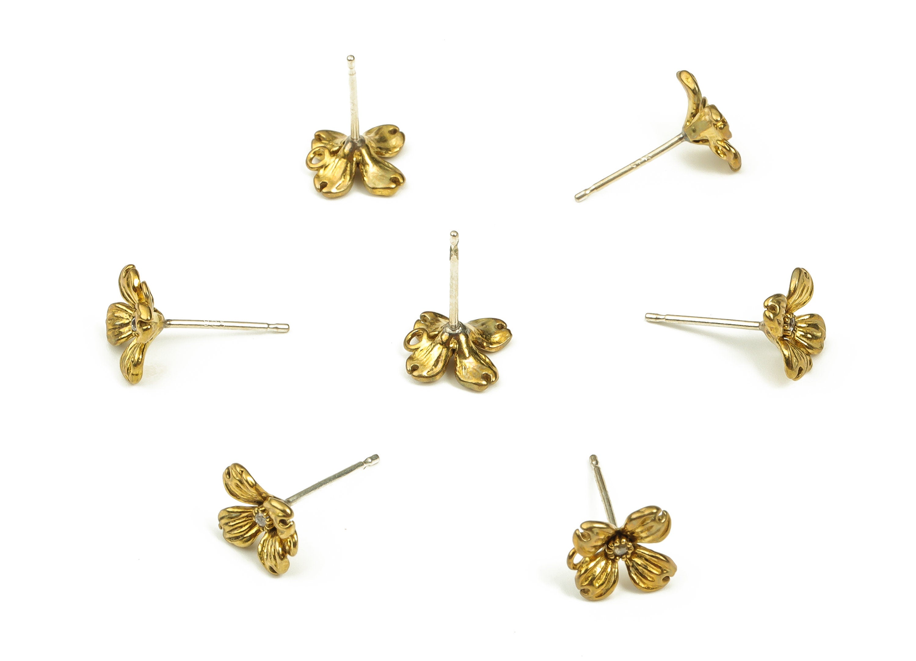 Brass Flower Earring Stud With Zircon - Raw Brass Flower Earring Post - Brass Stud - Jewelry Making Supplies - 8.52x8.52x1.4mm - PP4432 - DOMEDBAZAAR