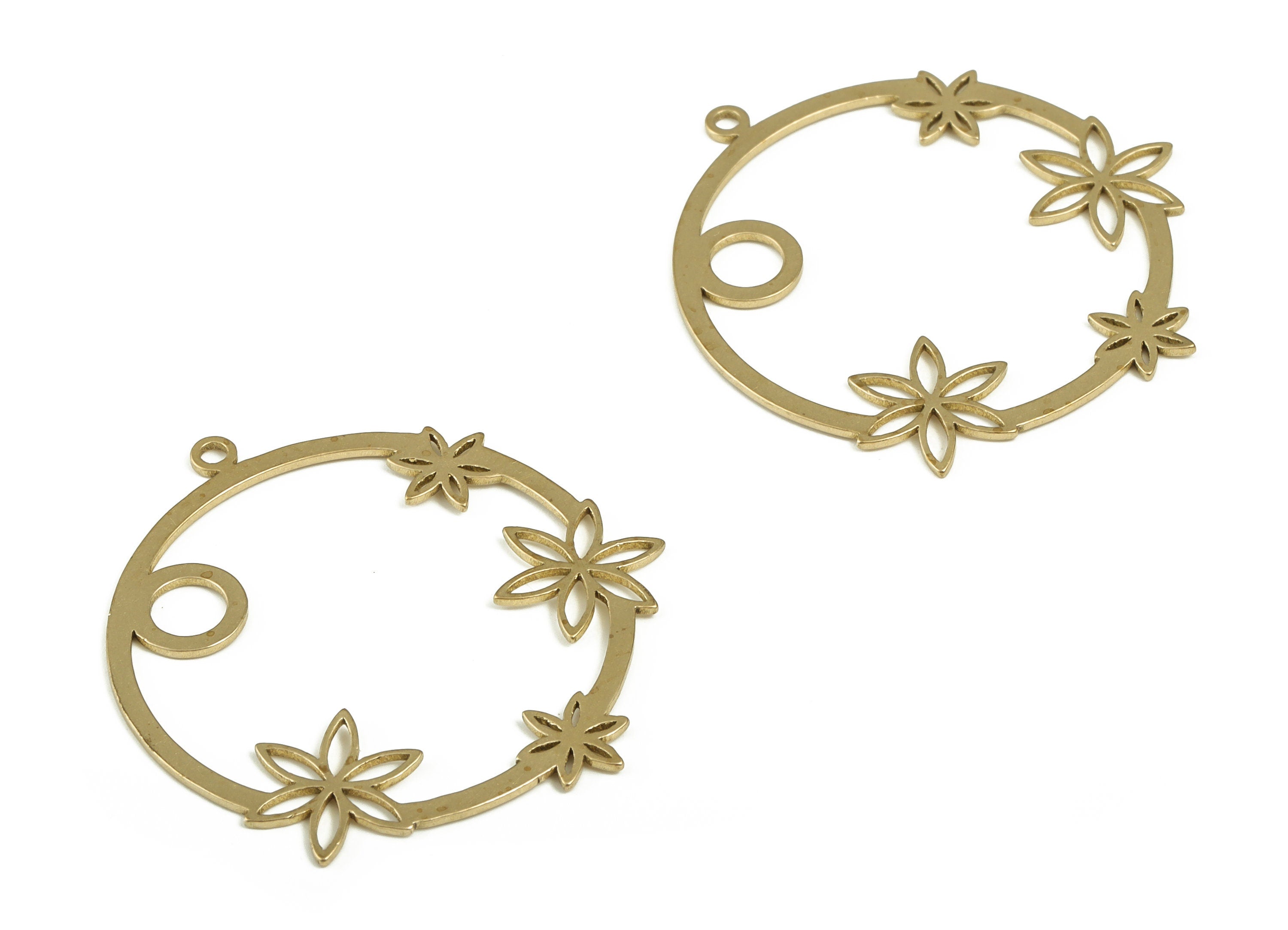 Brass Round Flower Earring Charms - Raw Brass Circle Flower Pendant - Earring Findings - Jewelry Making Supplies - 35x32.61x0.71mm - PP4207 - DOMEDBAZAAR