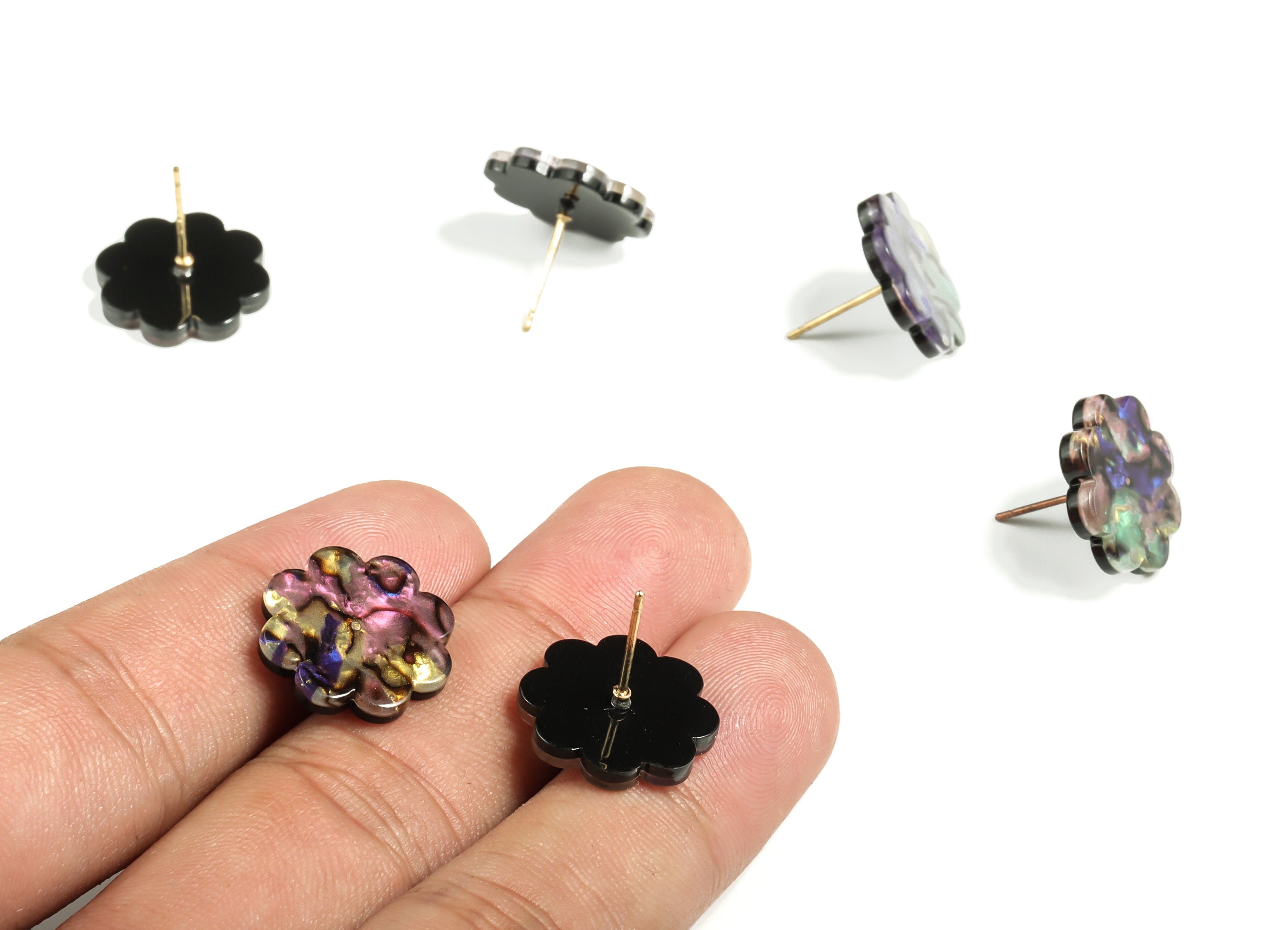 Acrylic Flower Earring Post - Acrylic Flower Stud - Gold Tone Plated Stud - Color Code: A652 - 16.65x16.64x2.57mm - AC2293-A652G - DOMEDBAZAAR