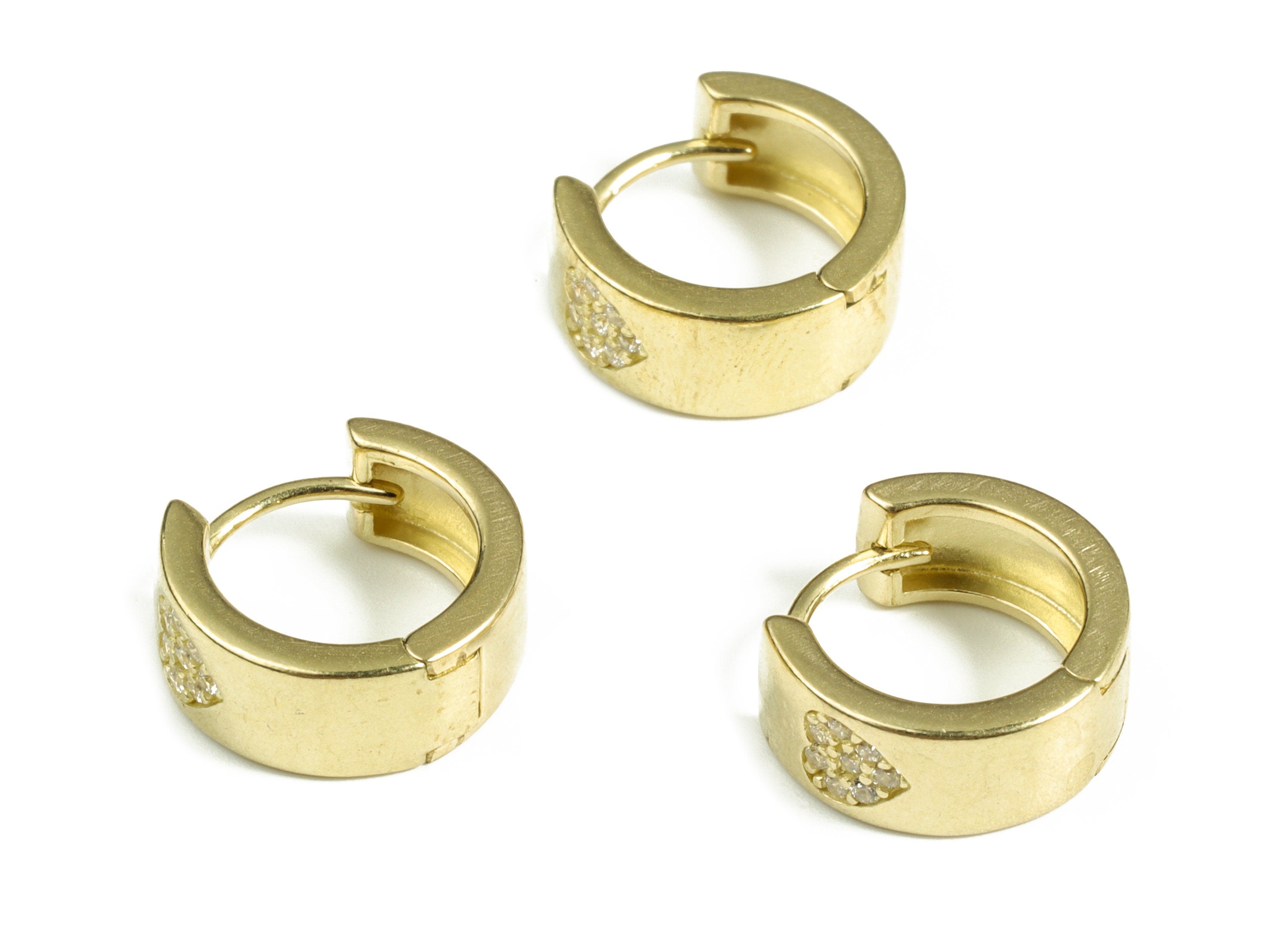 Brass Tiny Huggies Hoop Earring – Plain Huggies Hoop Earring – Heart Zircons Stud Earring – DIY Jewelry Supply - 11.83x11x1.9mm - PP4066 - DOMEDBAZAAR