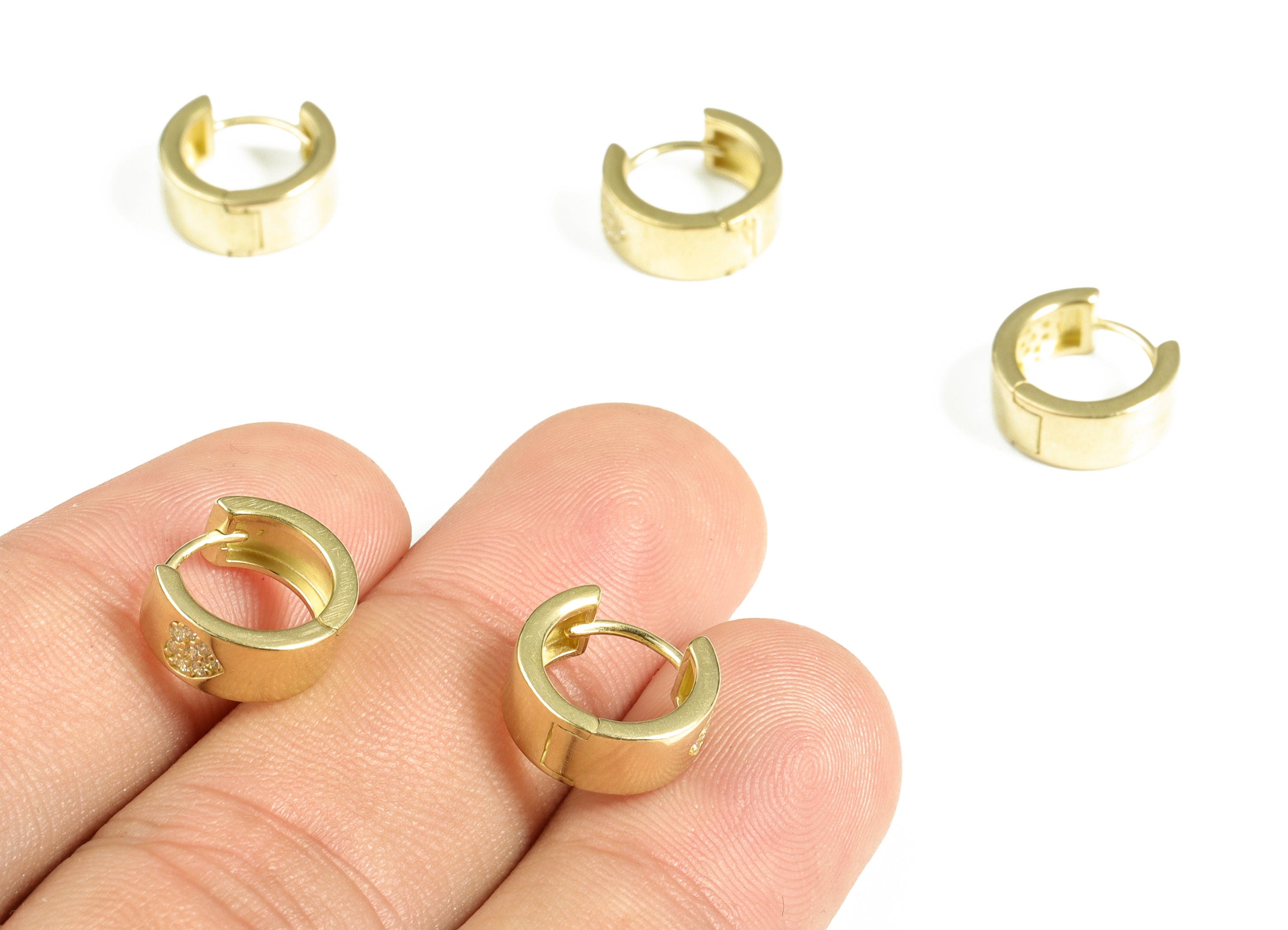 Brass Tiny Huggies Hoop Earring – Plain Huggies Hoop Earring – Heart Zircons Stud Earring – DIY Jewelry Supply - 11.83x11x1.9mm - PP4066 - DOMEDBAZAAR