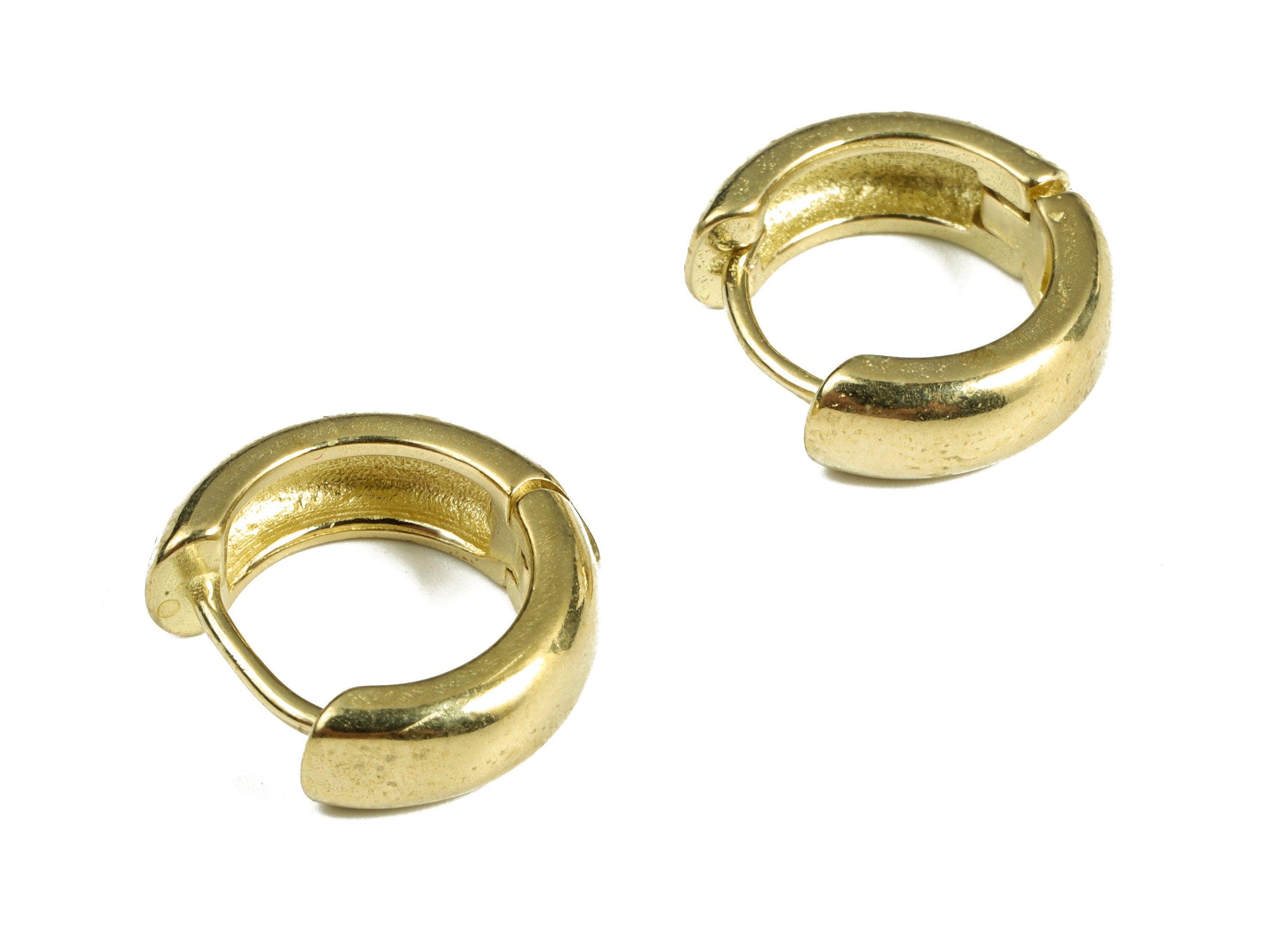 Round Hoop Thick Earring – Dainty Round Brass Huggie Earring – Chunky Hoop Earring – Small Circle Hoop Earring- 15.87×14.64×2.56mm - PP4090 - DOMEDBAZAAR
