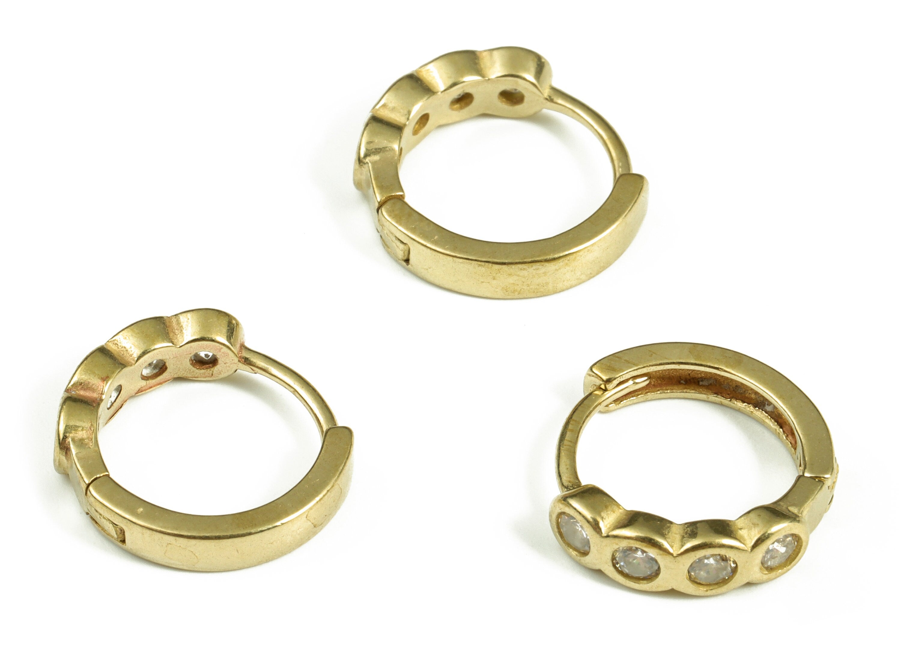 Brass Circle Round Hoop Earring - Zircon Round Hoop Earring for Women – Dainty Huggie Studs Earring Supply - 13.84×12.87×2.09mm - PP4112 - DOMEDBAZAAR