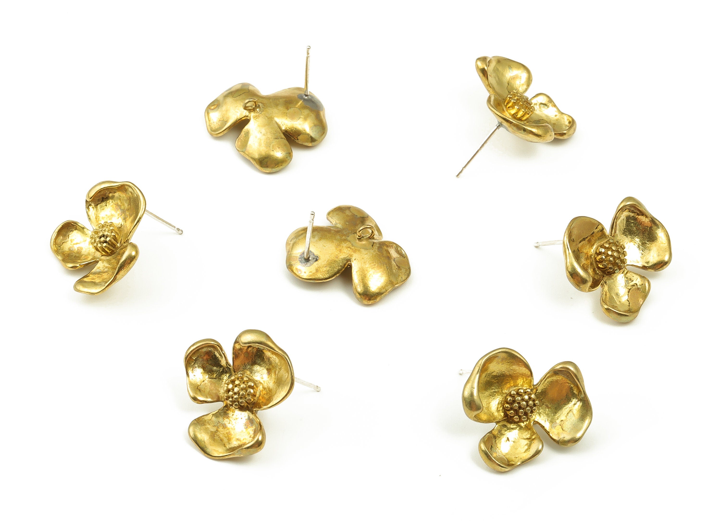 Brass Flower Earring Stud - Raw Brass Flower Earring Post - Stainless Steel Stud - Jewelry Supplies - 19.67x18.2x3.36mm - PP4495 - DOMEDBAZAAR