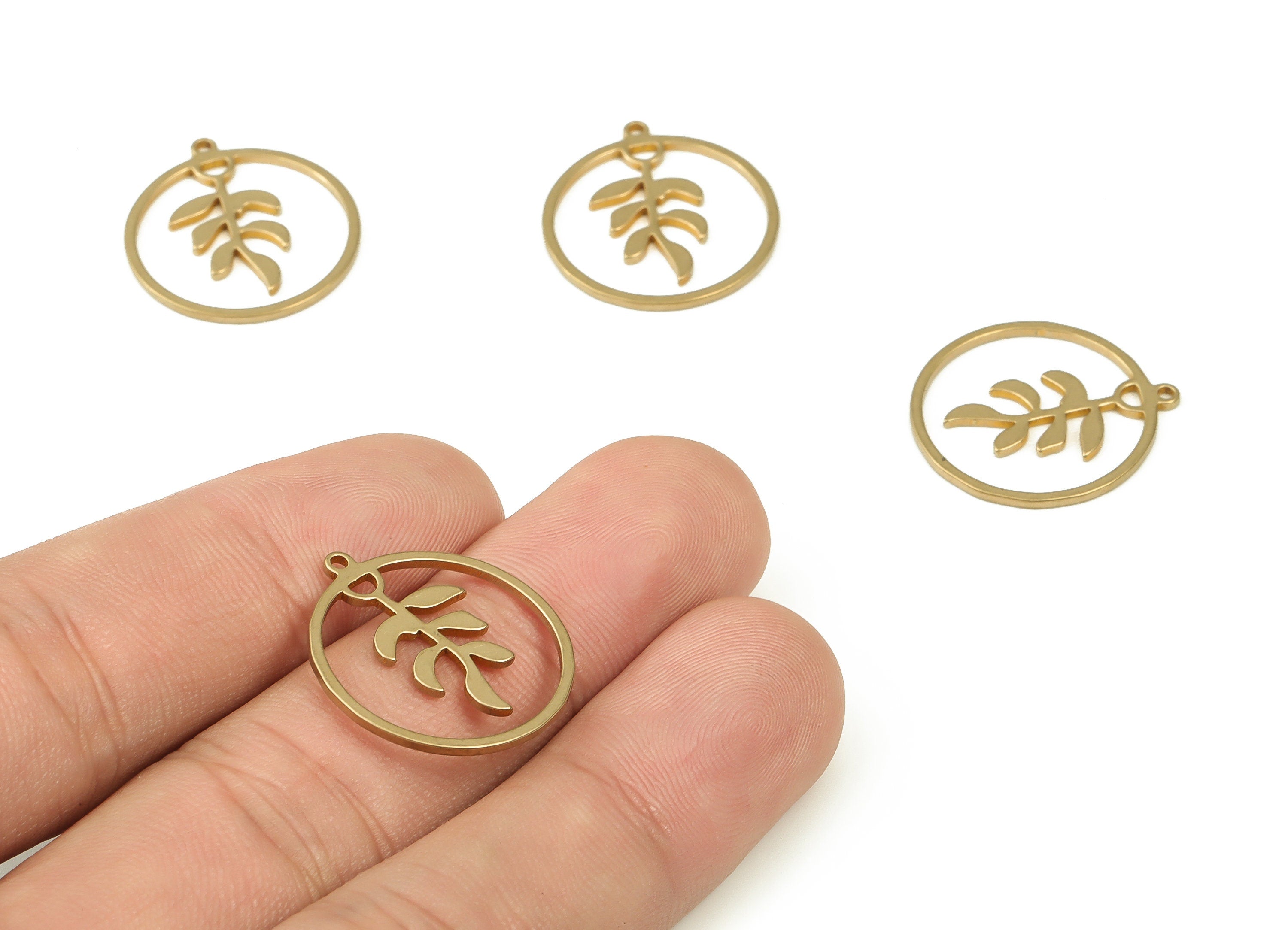 Brass Round Earring Charms - Circle Plant Pendant Charms - Earring Findings – DIY Jewelry Making Supplies - 21.87x19.86x0.93mm - PP4520 - DOMEDBAZAAR