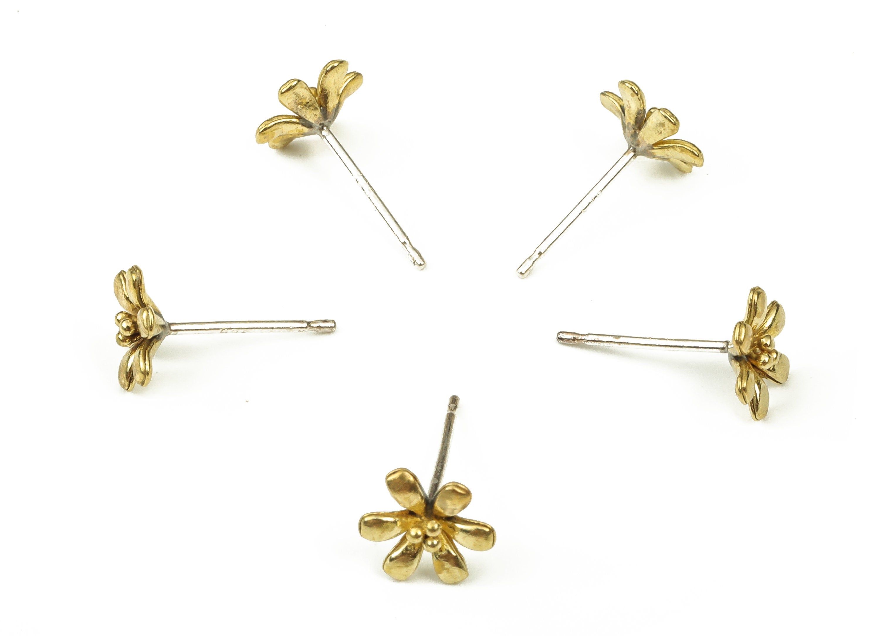 Brass Flower Earring Stud - Raw Brass Flower Earring Post - Brass Stud - Earring Post - Jewelry Making Supplies - 7.5x7.5x1.15mm - PP4431 - DOMEDBAZAAR