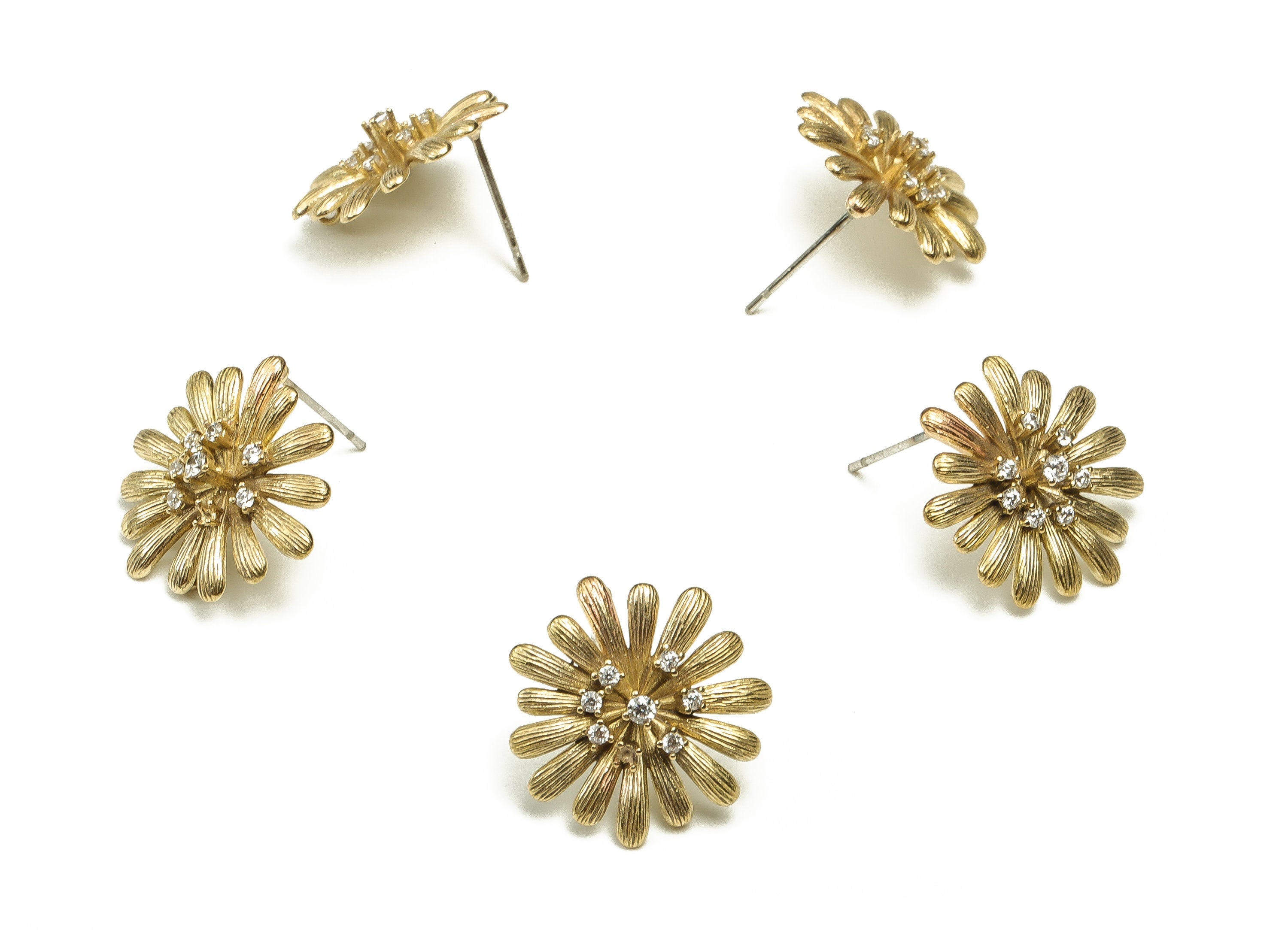 Brass Flowers Earring Stud With Zircon - Raw Brass Flowers Earring Post - Brass Zircon Stud - Jewelry Supplies - 18.17x18.12x5.08mm - PP4446 - DOMEDBAZAAR