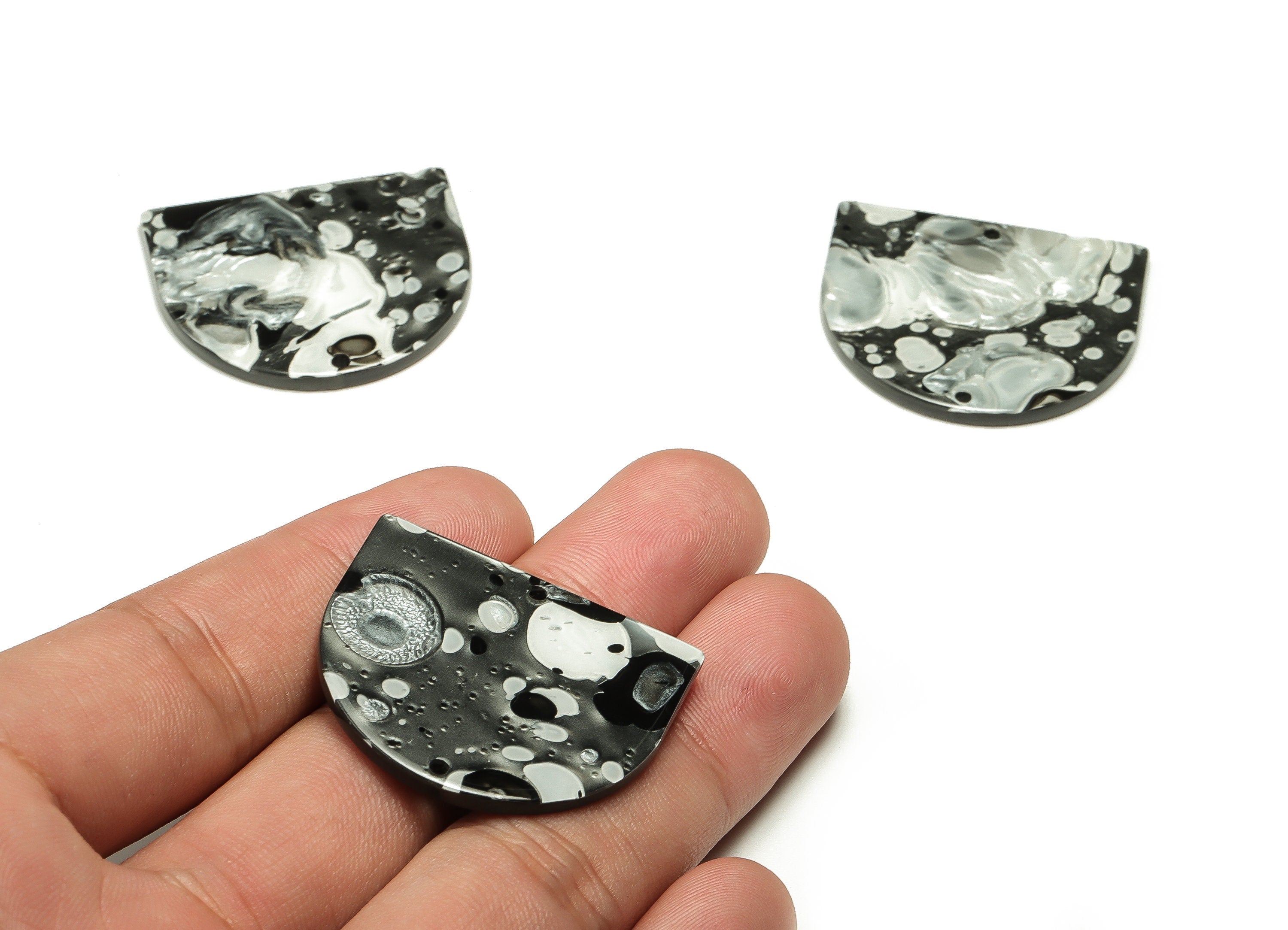 Acrylic D Earring Charms - Acrylic D Shape Pendant - Jewelry Supplies - Earring Finding - Color Code: A601 -34.04x28.99x2.42mm - AC1634-A601 - DOMEDBAZAAR