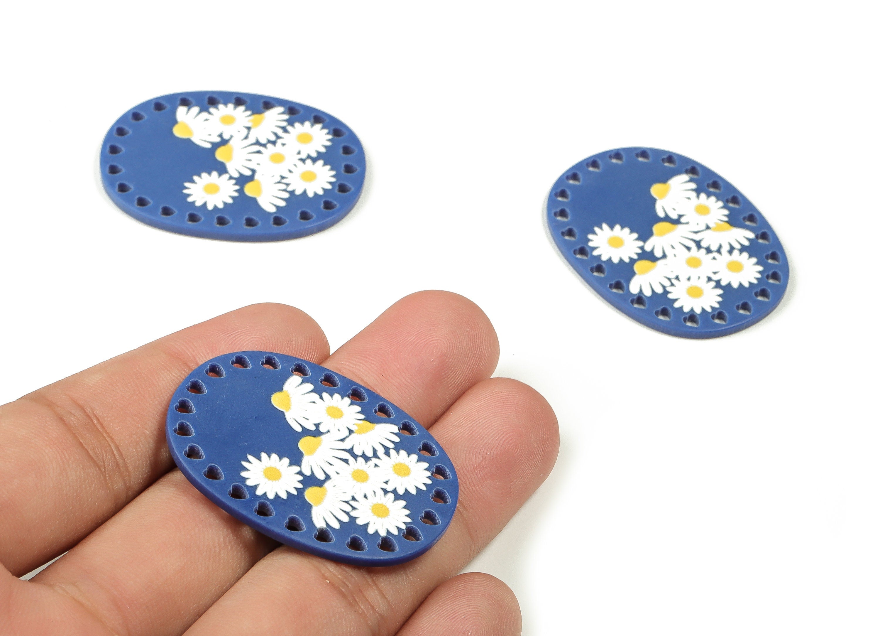 Acrylic Oval Flower Earring Charm – Acrylic White Flowers Pendant - Earring Findings - Jewelry Supplies - 39.55x30.22x2.20mm - AC2313 - DOMEDBAZAAR