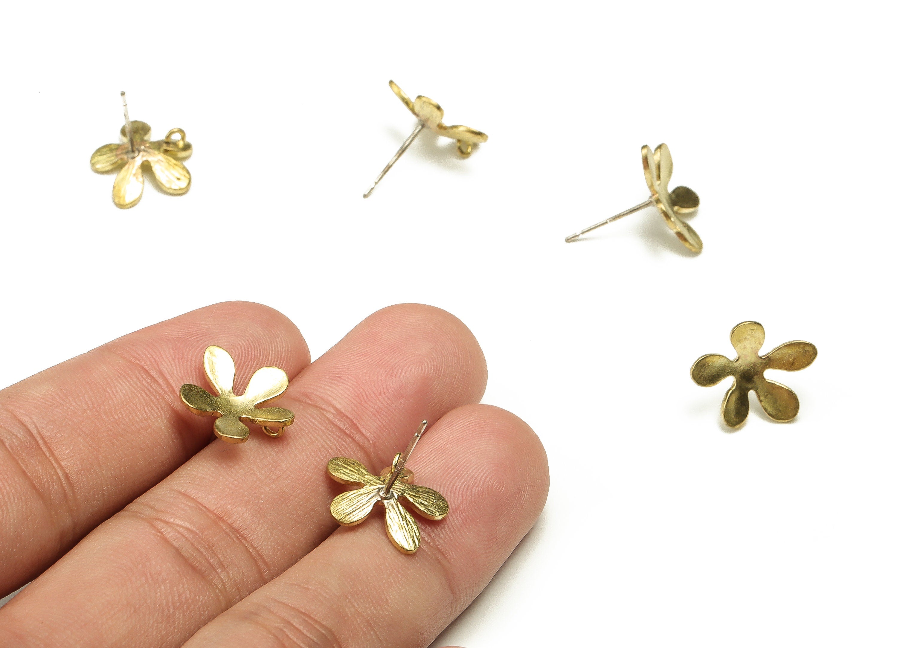 Brass Flower Earring Stud - Raw Brass Flower Earring Post - Stainless Steel Stud - Jewelry Making Supplies - 15.37x13.11x1.61mm - PP4671 - DOMEDBAZAAR