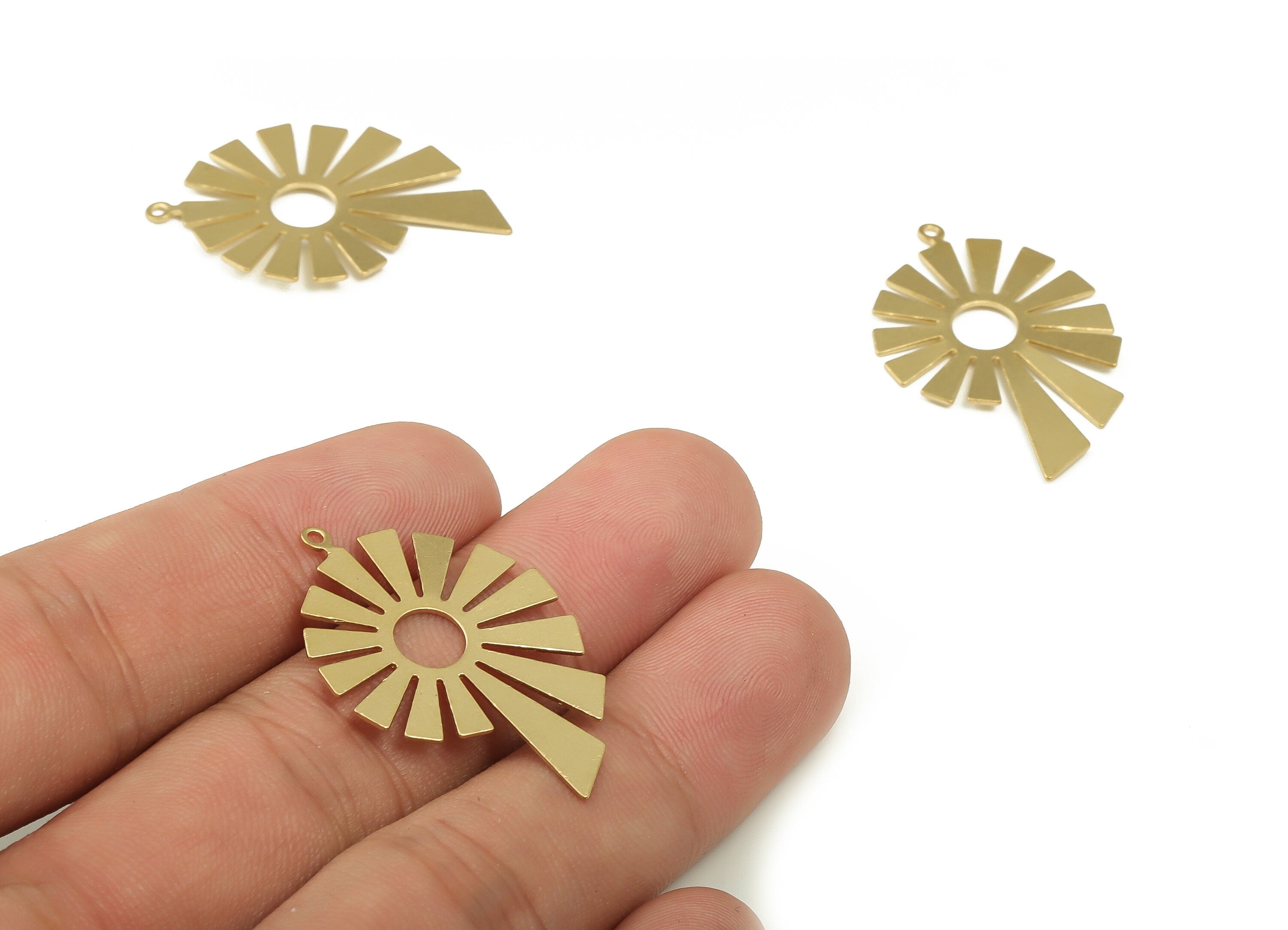 Brass Sun Earring Charms - Raw Brass Sun Pendant - Earring Findings - DIY Jewelry Making Supplies - 33.61x22.13x1.1mm - PP4608 - DOMEDBAZAAR