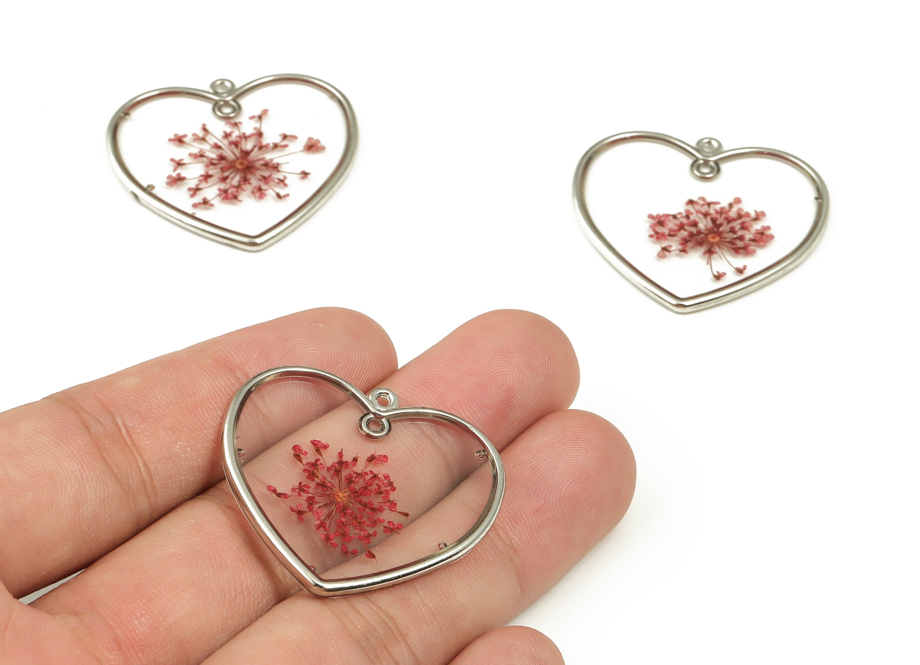 Resin Heart Shaped Charm - Dried Flower Jewelry - Real Flower charms -Resin Jewelry - Silver Tone Plated Alloy -32.84x34.9x1.98mm- RC1188 - DOMEDBAZAAR
