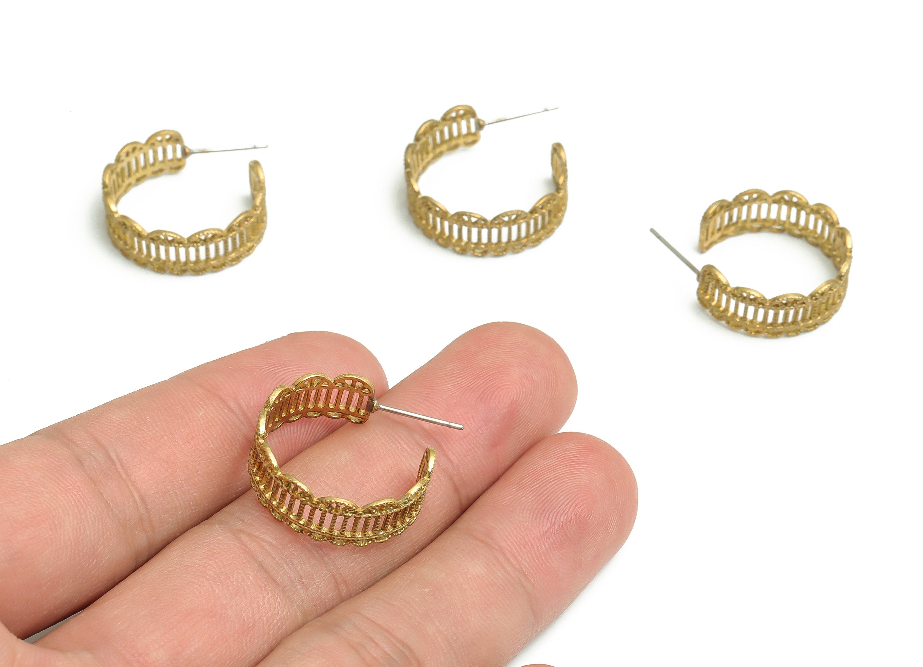 Brass Texture C Earring Stud - Raw Brass Window Earring Post - Stainless Steel Stud -  Jewelry Making Supplies - 20.37x19.45x1.04mm - PP4735 - DOMEDBAZAAR