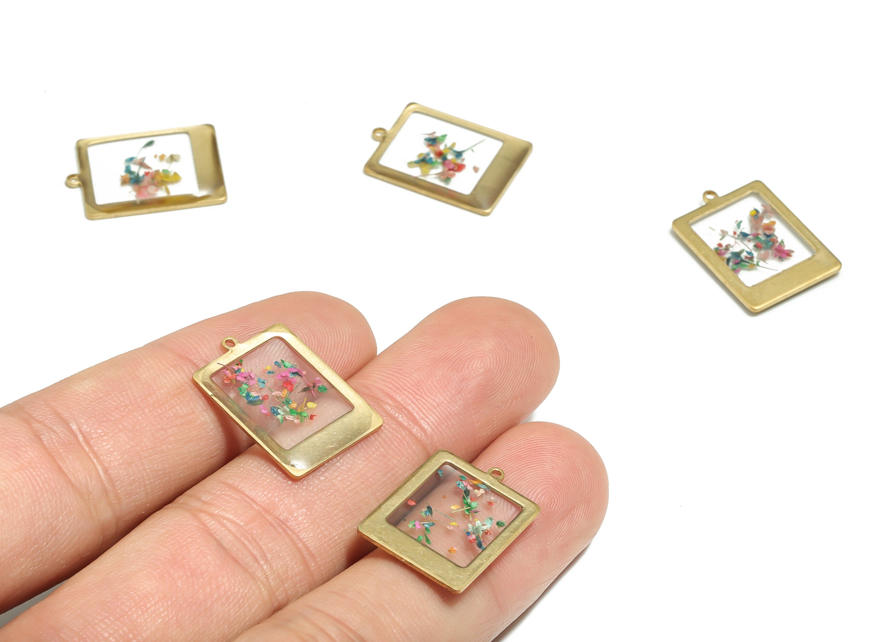 Epoxy Square Earring Charms – Resin Dried Real Flower Pendant - Raw Brass Square Charm – Jewelry Supplies - 19.89x14.19mx1.82mm - RC1192 - DOMEDBAZAAR
