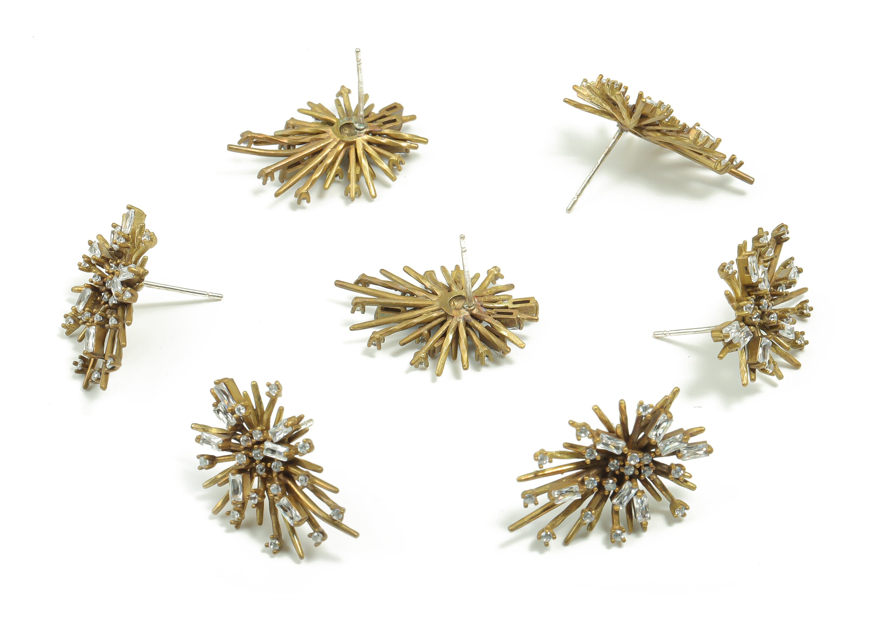 Brass Branch Earring Stud With Zircons - Raw Brass Thorny Earring Post - Brass Stud - Jewelry Making Supplies - 24.26x16.59x4.24mm - PP4898 - DOMEDBAZAAR