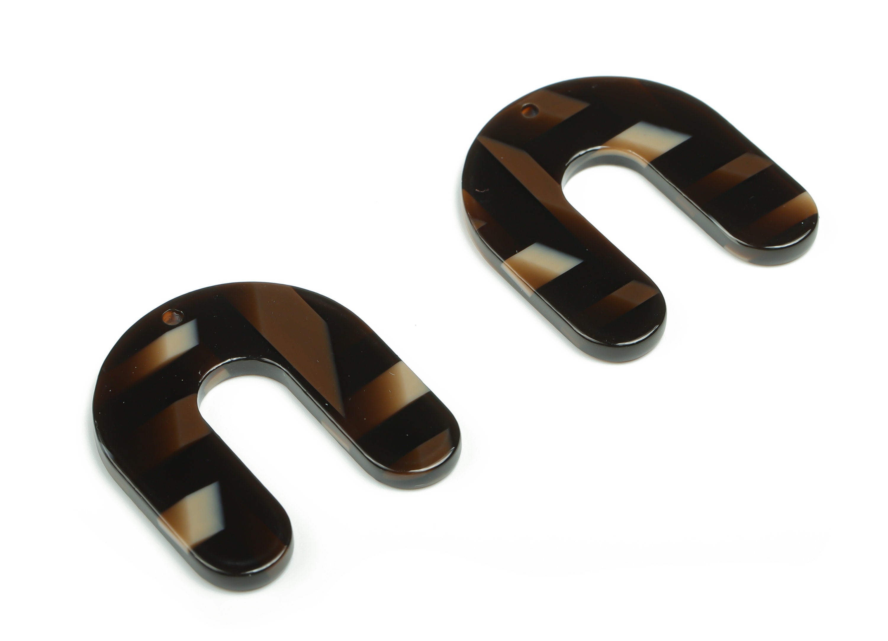 Acetate U Earring Charms - Acetate Horse Hoe Pendant - Jewelry Making Supplies - 31.17x27.81x2.63mm - AC2363A - DOMEDBAZAAR