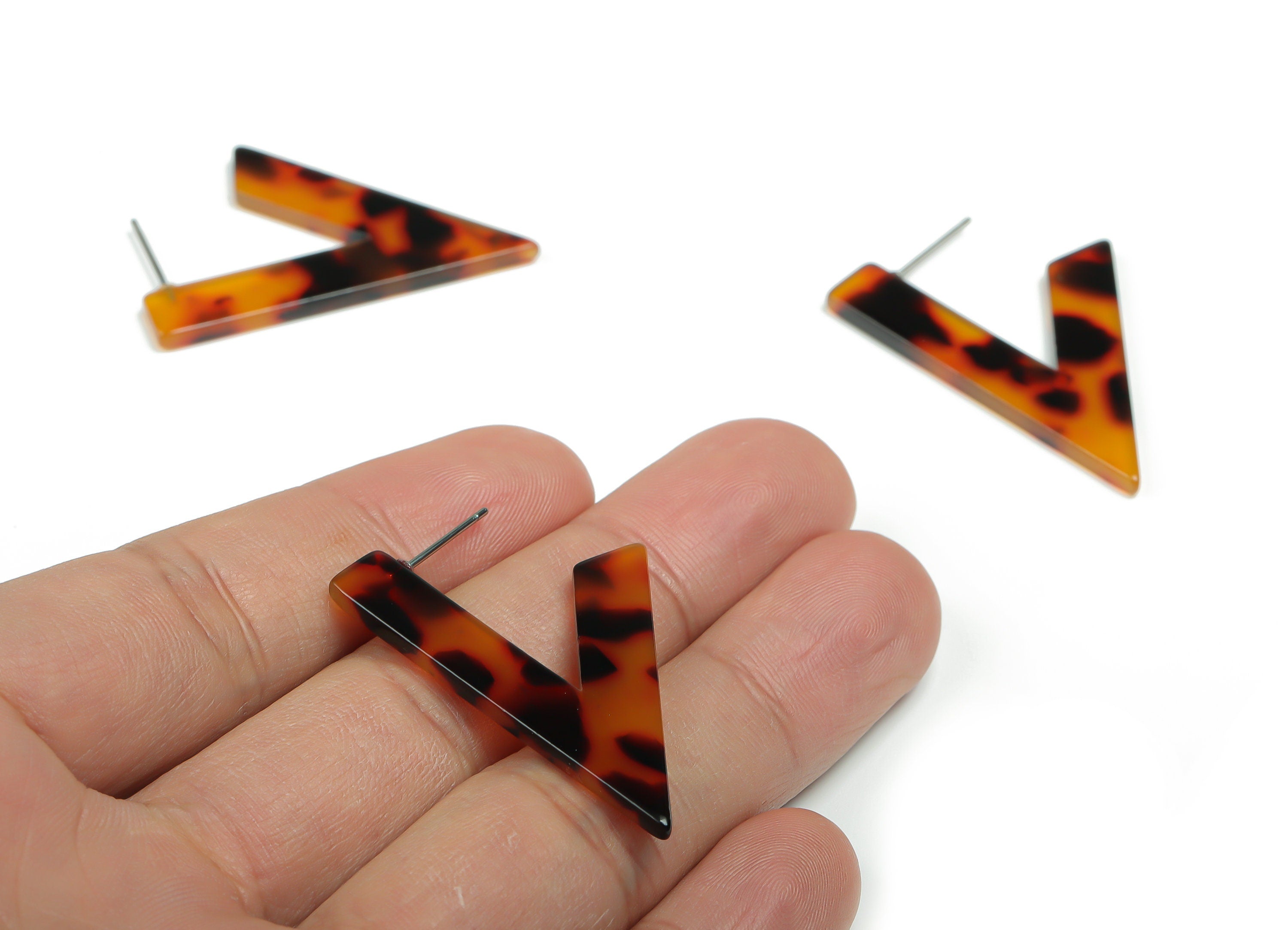 Acetate V Earring Post - Acetate V Stud - Tortoise Shell - 316 Stainless Steel Surgical - Color Code: A04 -39.39x25.3x2.5mm-AC2350-A04 - DOMEDBAZAAR