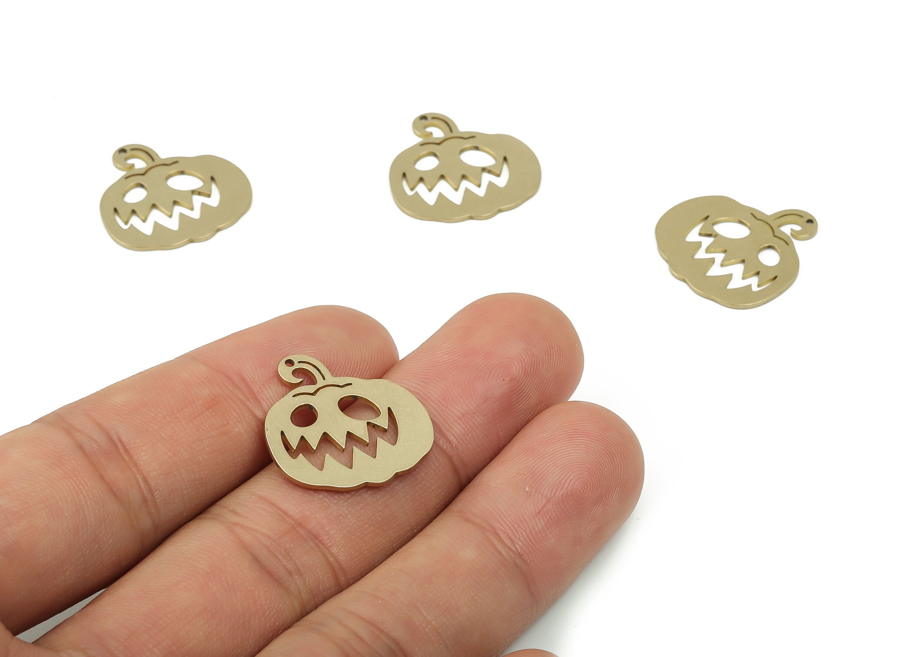 Brass Pumpkin Earring Charms - Raw Brass Halloween Pumpkin Pendant - Earring Findings - Jewelry Supplies - 19.96x19.93x0.8mm - PPZ0049 - DOMEDBAZAAR