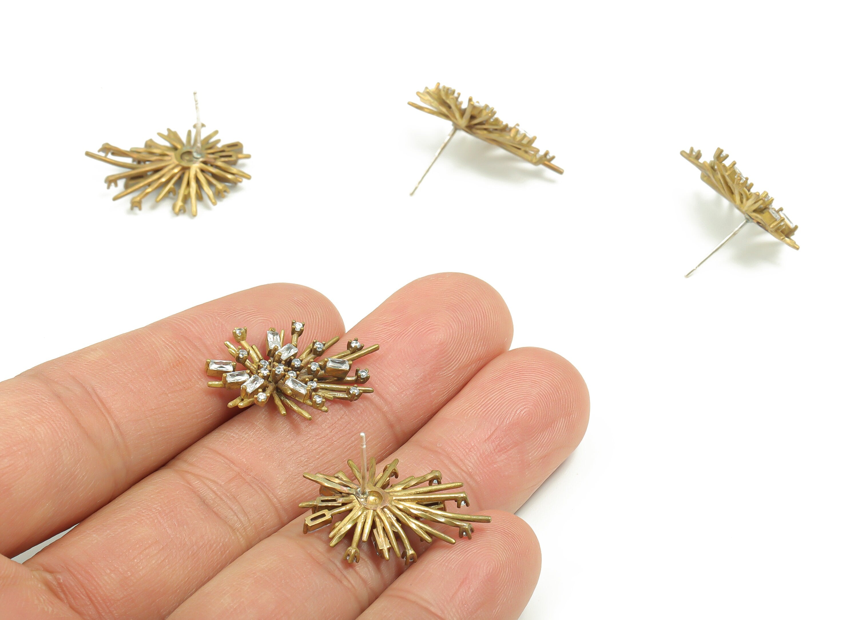 Brass Branch Earring Stud With Zircons - Raw Brass Thorny Earring Post - Brass Stud - Jewelry Making Supplies - 24.26x16.59x4.24mm - PP4898 - DOMEDBAZAAR