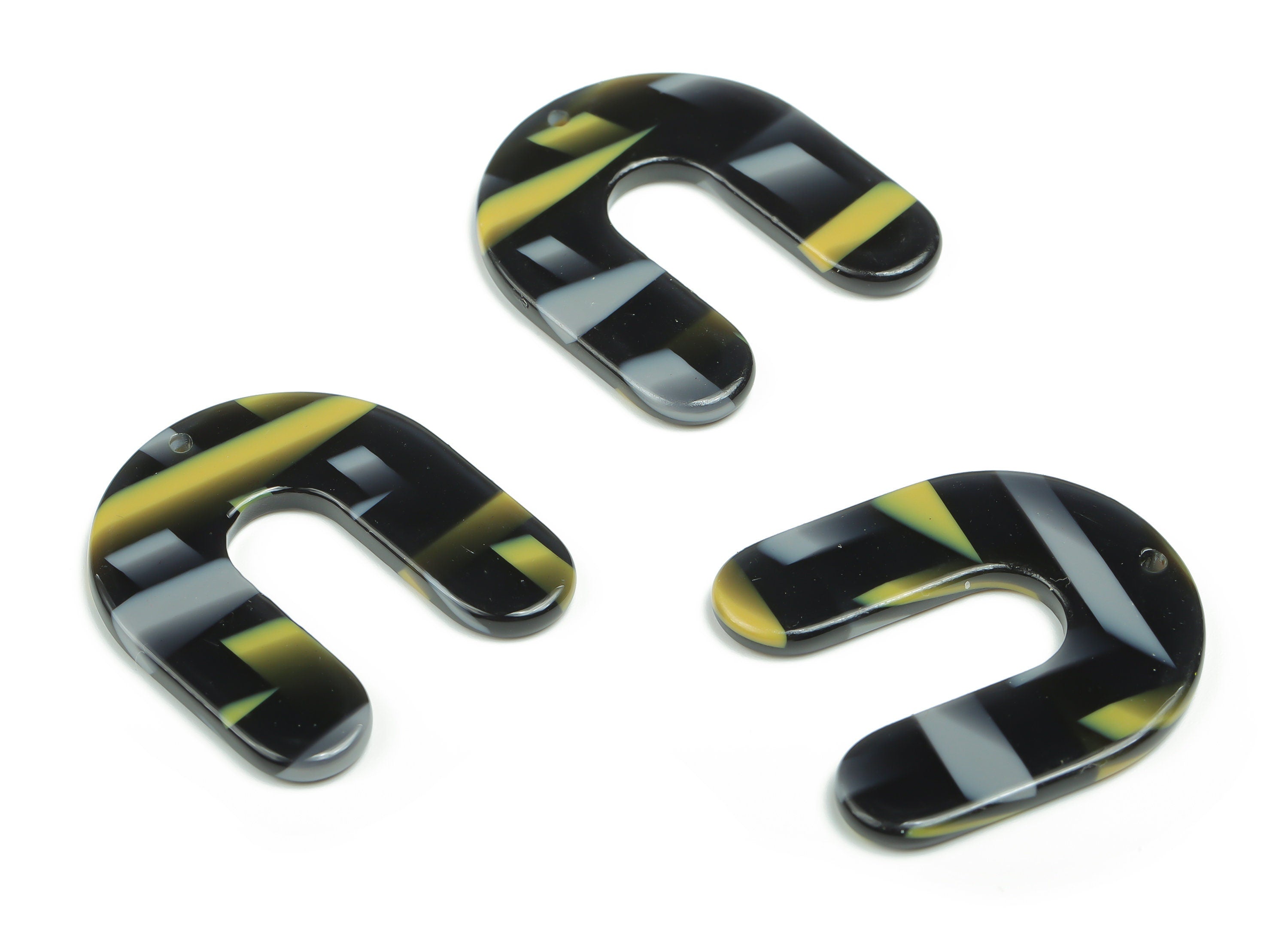 Acetate U Earring Charms - Acetate Horse Hoe Pendant - Jewelry Making Supplies - 31.17x27.81x2.52mm - AC2363B - DOMEDBAZAAR