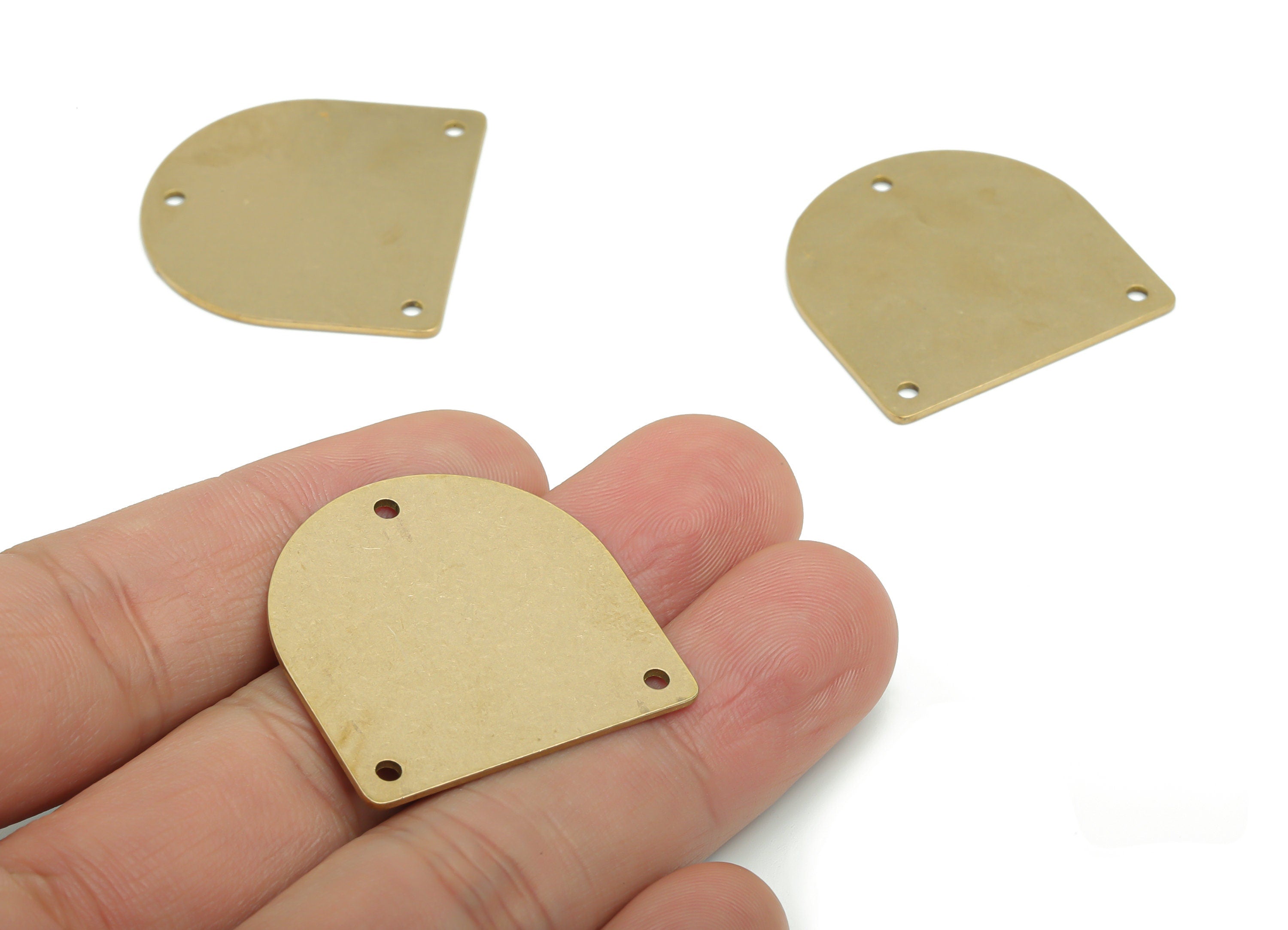 Personalized stamping blank - Brass Domed Earring Connector - Raw Brass D Charms and Pendant - Jewelry Supplies - 29.84x29.81x0.8mm - PP5102 - DOMEDBAZAAR