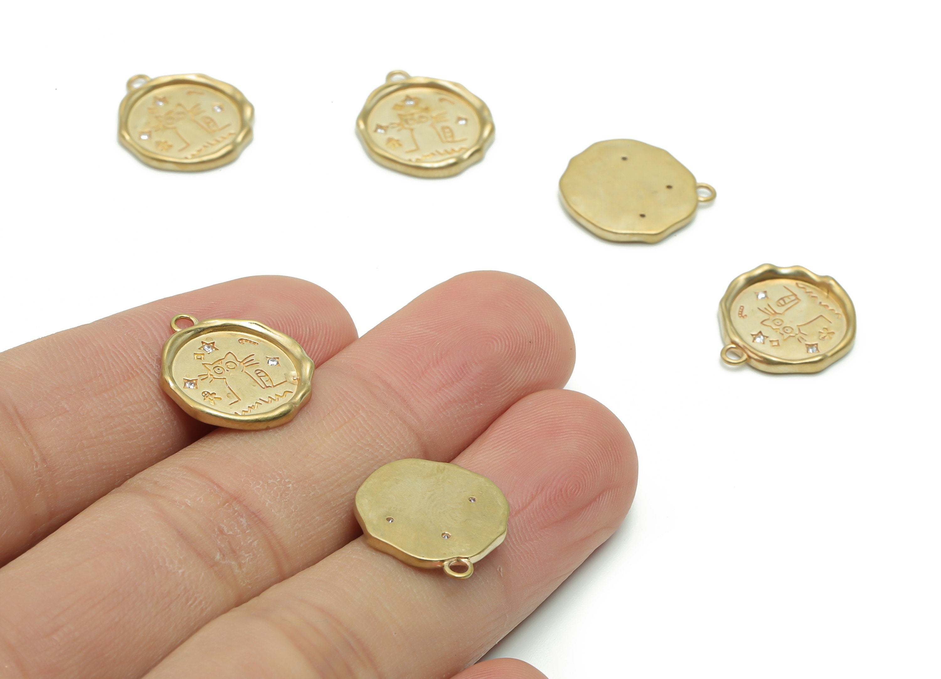 Brass Round Cat Earring Charms With Zircons - Raw Brass Cat Engraved Pendant - Jewelry Making Supplies - 17.25x14.92x1.78mm - PP4959 - DOMEDBAZAAR