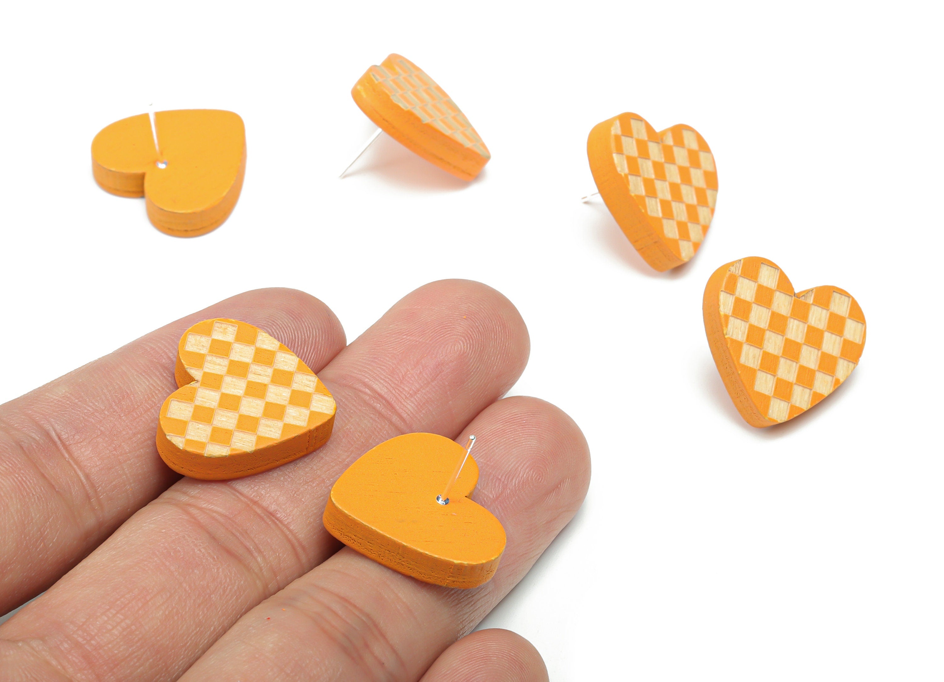 Poplar Plywood Tattersall Heart Earring Stud - Poplar Plywood Heart Earring Post - Silver Plated Brass Stud - 20.78x18.88x4.56mm - BB1150B - DOMEDBAZAAR