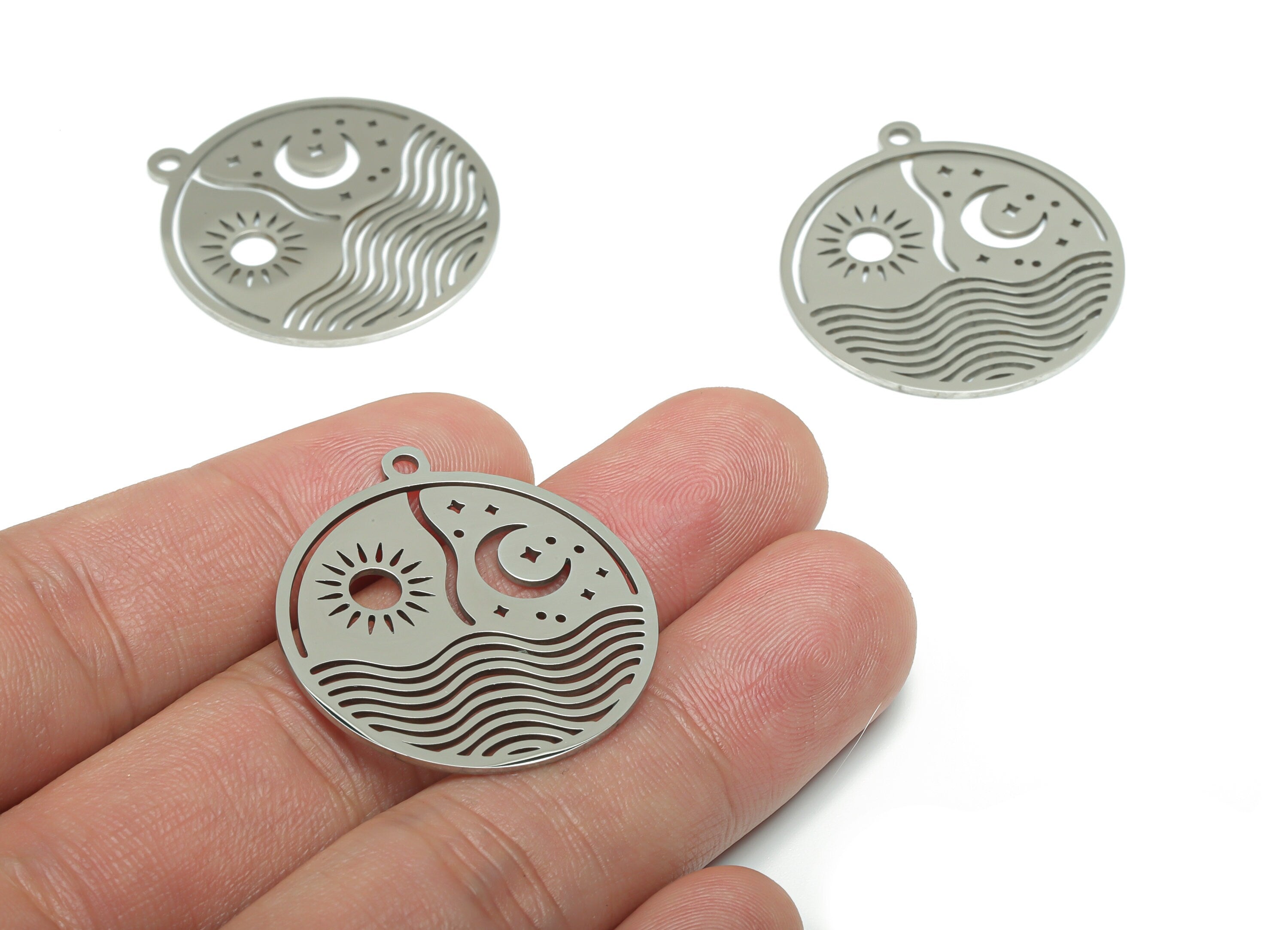 Stainless Steel Round Sun Moon Star Waves Charms - Stainless Steel The Sun Shines On The Sea Pendant - 32.6x29.8x0.9mm-SSZS0020 - DOMEDBAZAAR