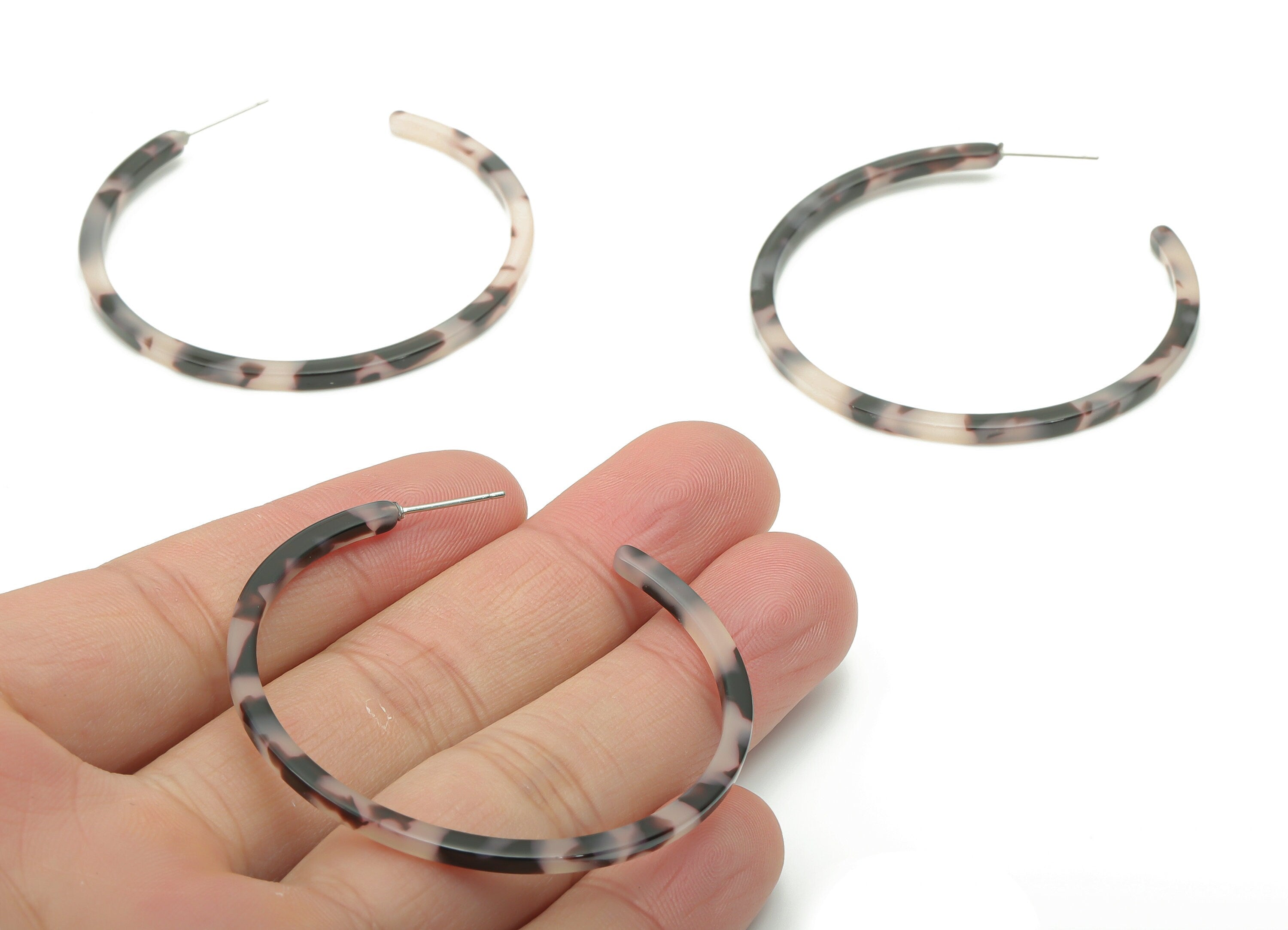Open Hoop Earring Stud - 2.5 inch Hoop Earring - Blonde Tortoise Shell Acetate Round Earring Post - Color Code: A06 - 66x4x3mm - AC1307A - DOMEDBAZAAR