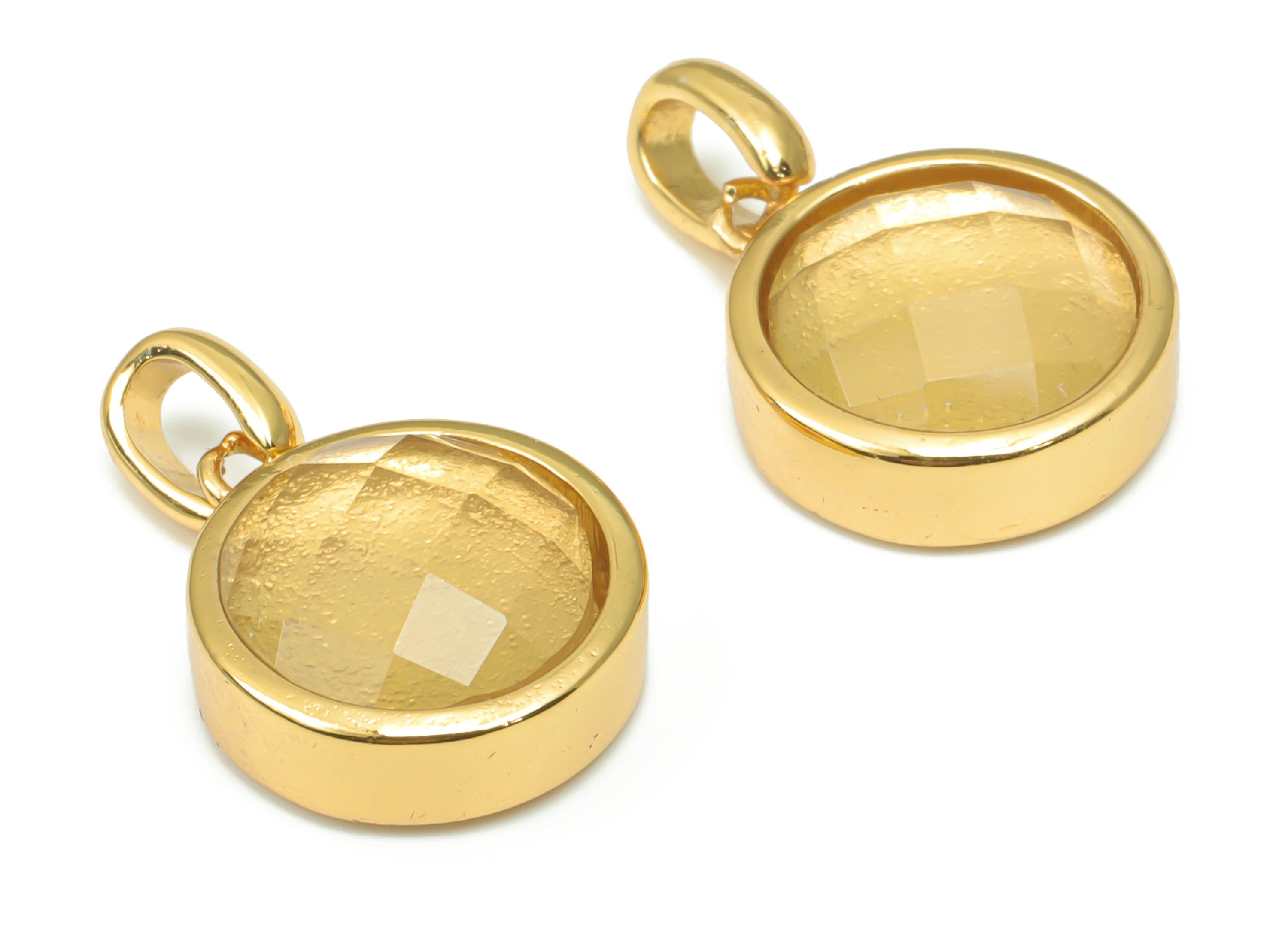 Lemon Quartz Natural Stone Faceted Round Charms With Loop - Brass Circle Pendant - Gold Tone Plated Brass – 20.07x12.71x5.9mm – NS1666G - DOMEDBAZAAR