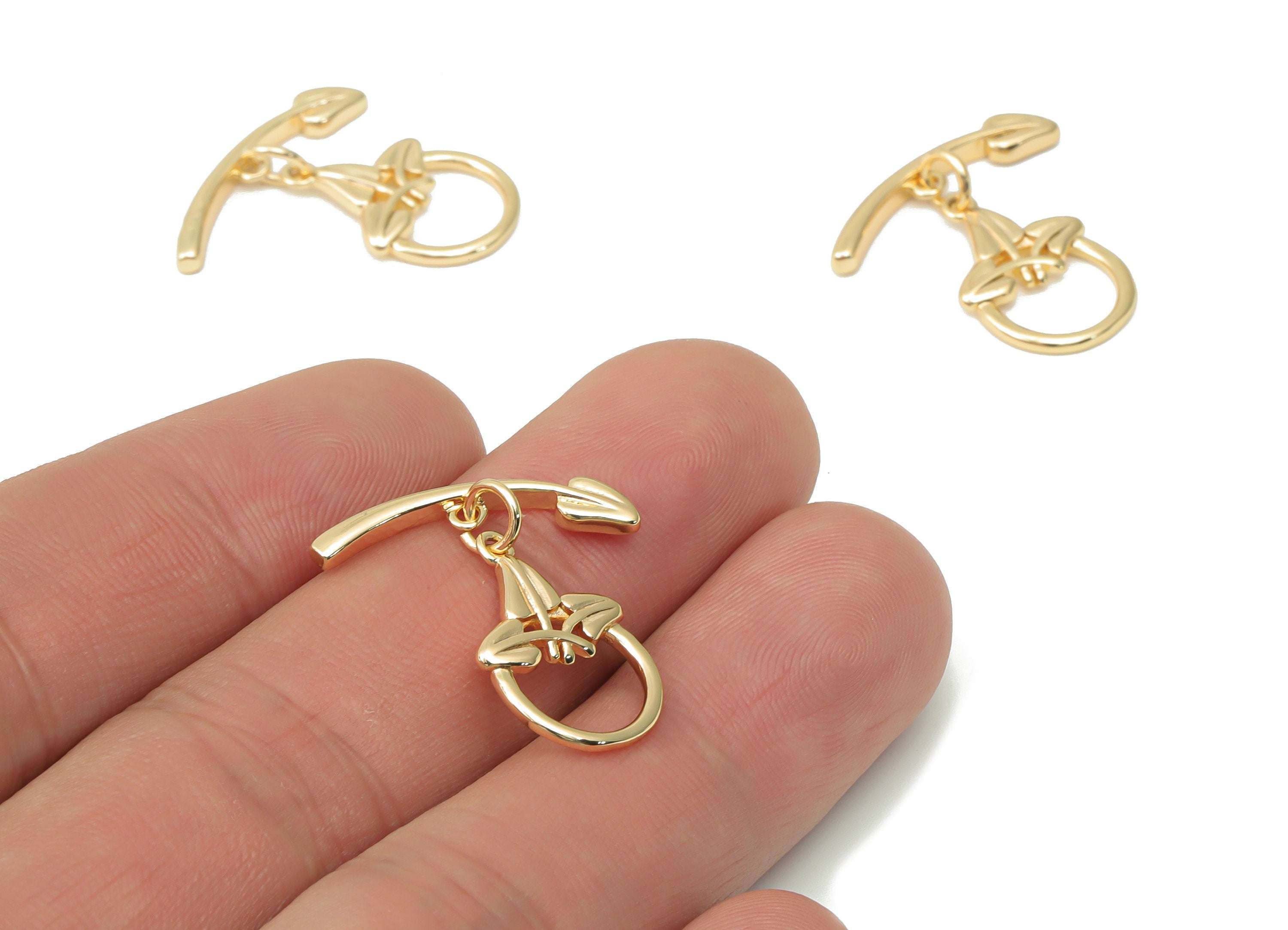 Brass Heart Round Toggle Clasp – Gold Leaf Toggle Clasp - 18K Real Gold Plated Brass – Jewelry Making Supplies - 23.24x22.3x2.06mm - RGP4514 - DOMEDBAZAAR