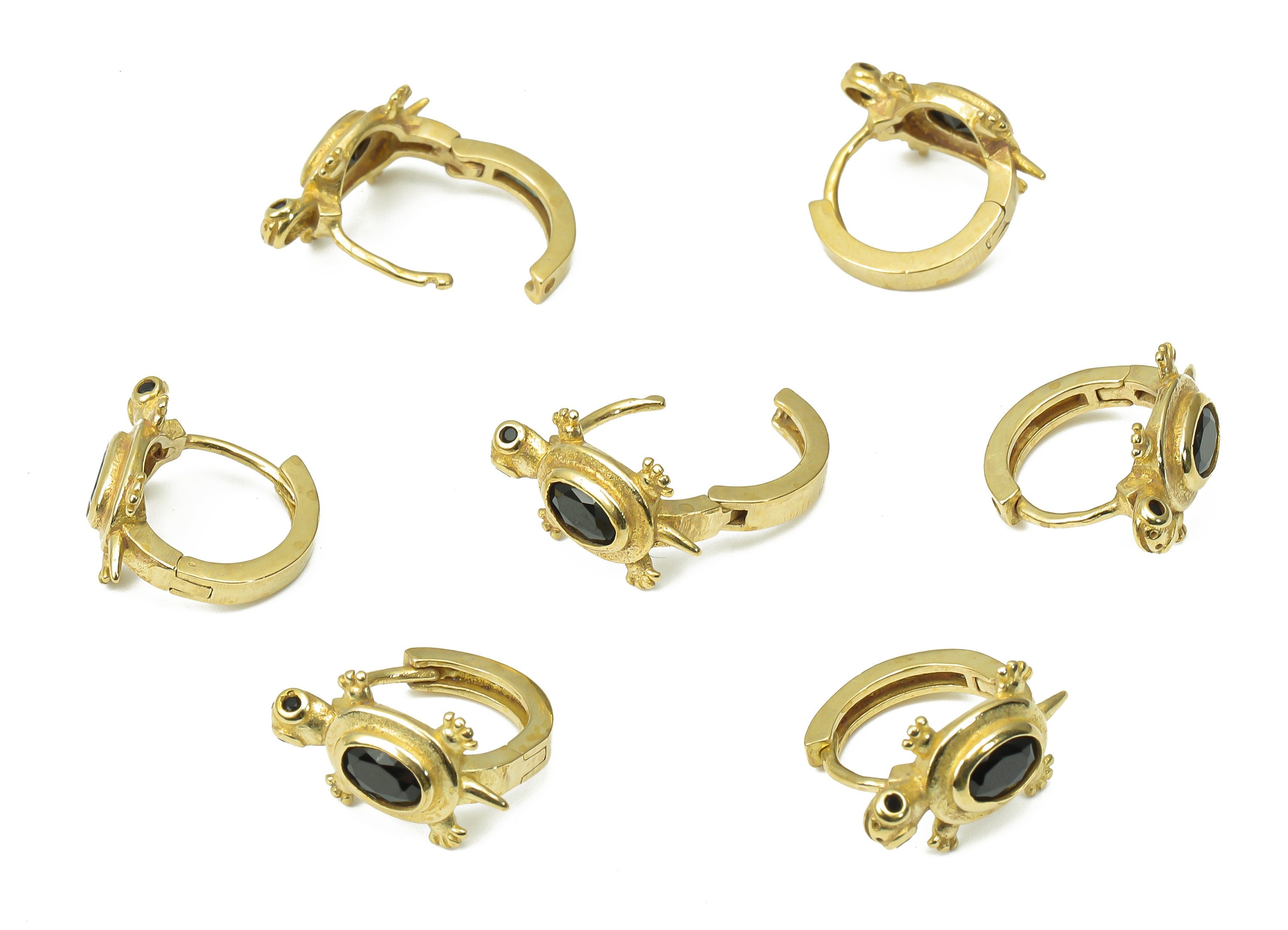 Brass Round Turtle Hoop Leverback - Dainty Turtle Circle Huggies with Open Ring - Zircon Small Hoop Earrings - 16.67x14.47x2.73mm - PP7363 - DOMEDBAZAAR