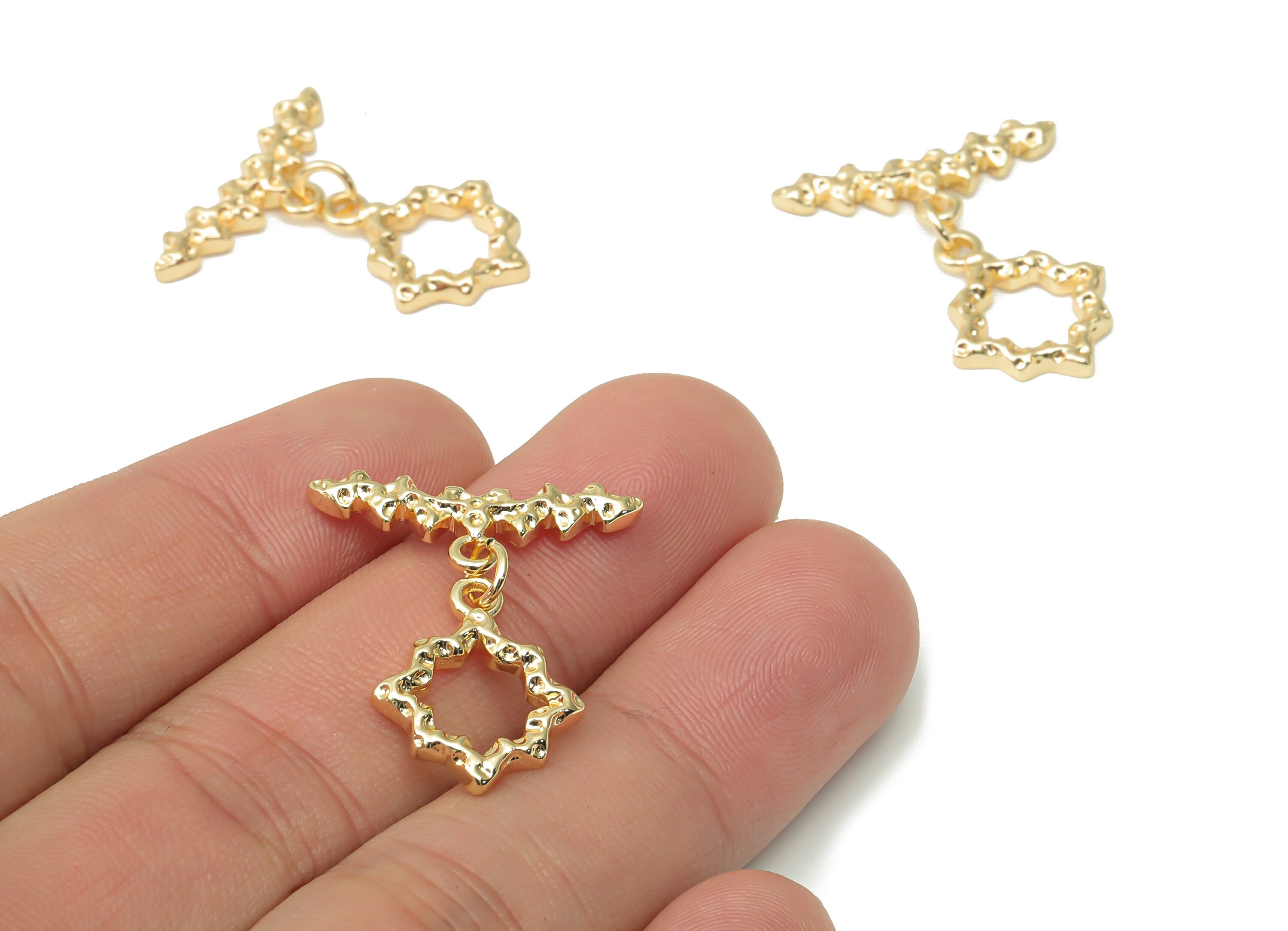 Brass Hammered Plant Toggle Clasp – Gold Star Toggle Clasp - 18K Real Gold Plated Brass – Jewelry Supplies - 27.54x23.48x2.22mm - RGP4512 - DOMEDBAZAAR