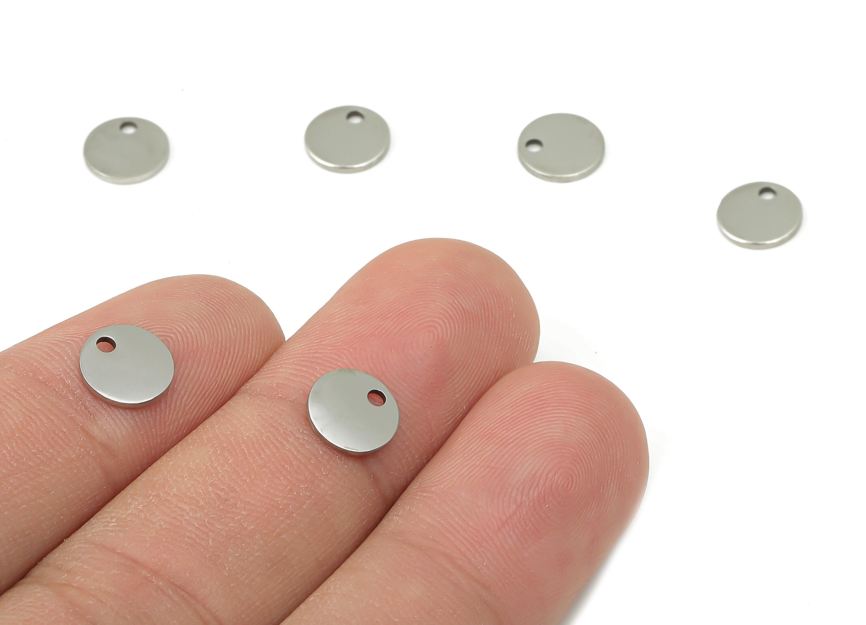 Stamping Blanks - 316 Stainless Steel Round Charms - Stainless Steel 316 Circle Pendant - Jewelry Supplies - 7.8x7.8x0.84mm - SS1379-8 - DOMEDBAZAAR