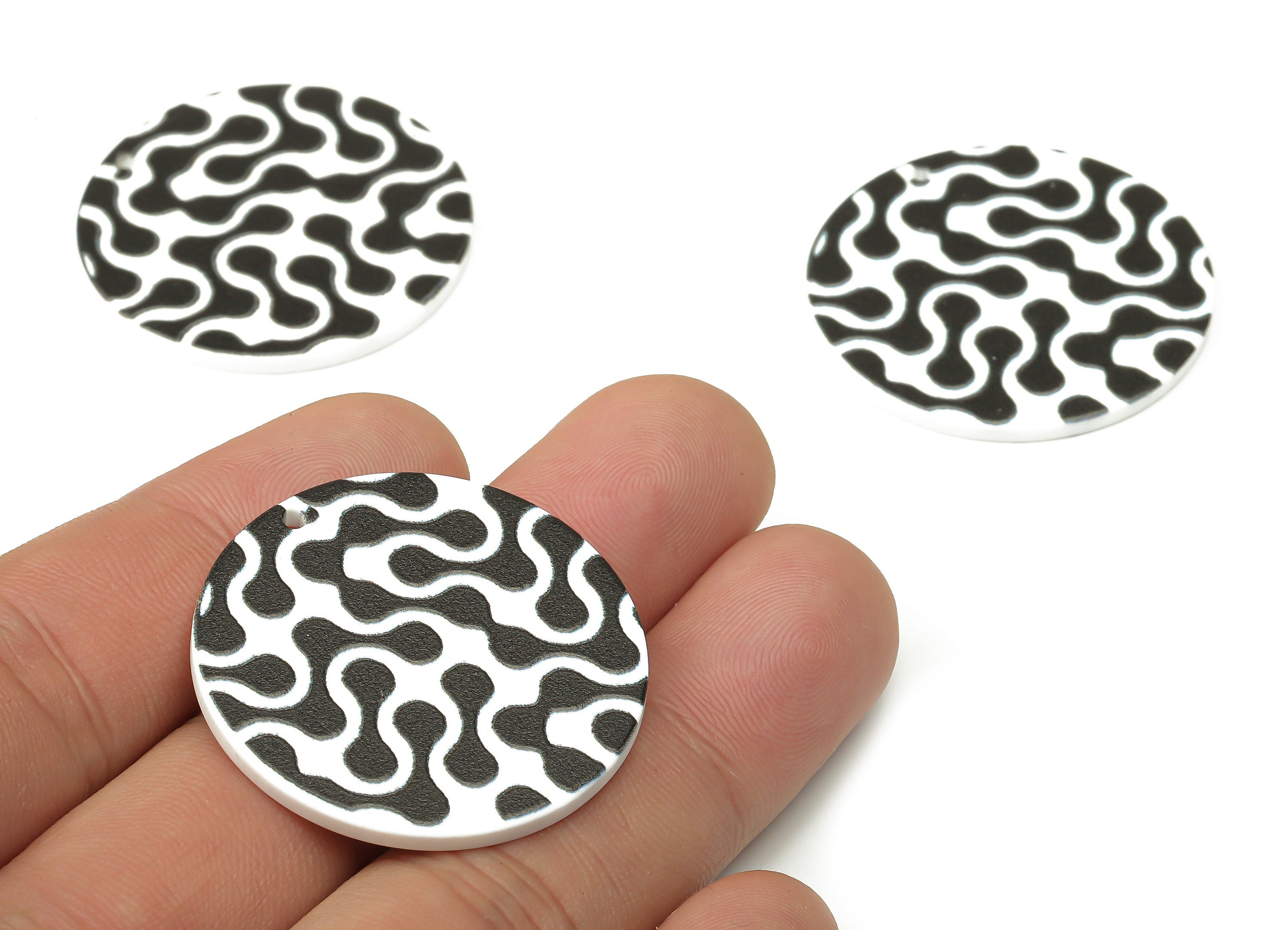 Acrylic Round Waves Earrings Charm - Black Waves Circle Pendant Charms - Printing Textured - 34.83×34.83×2.36mm - AC2518B - DOMEDBAZAAR
