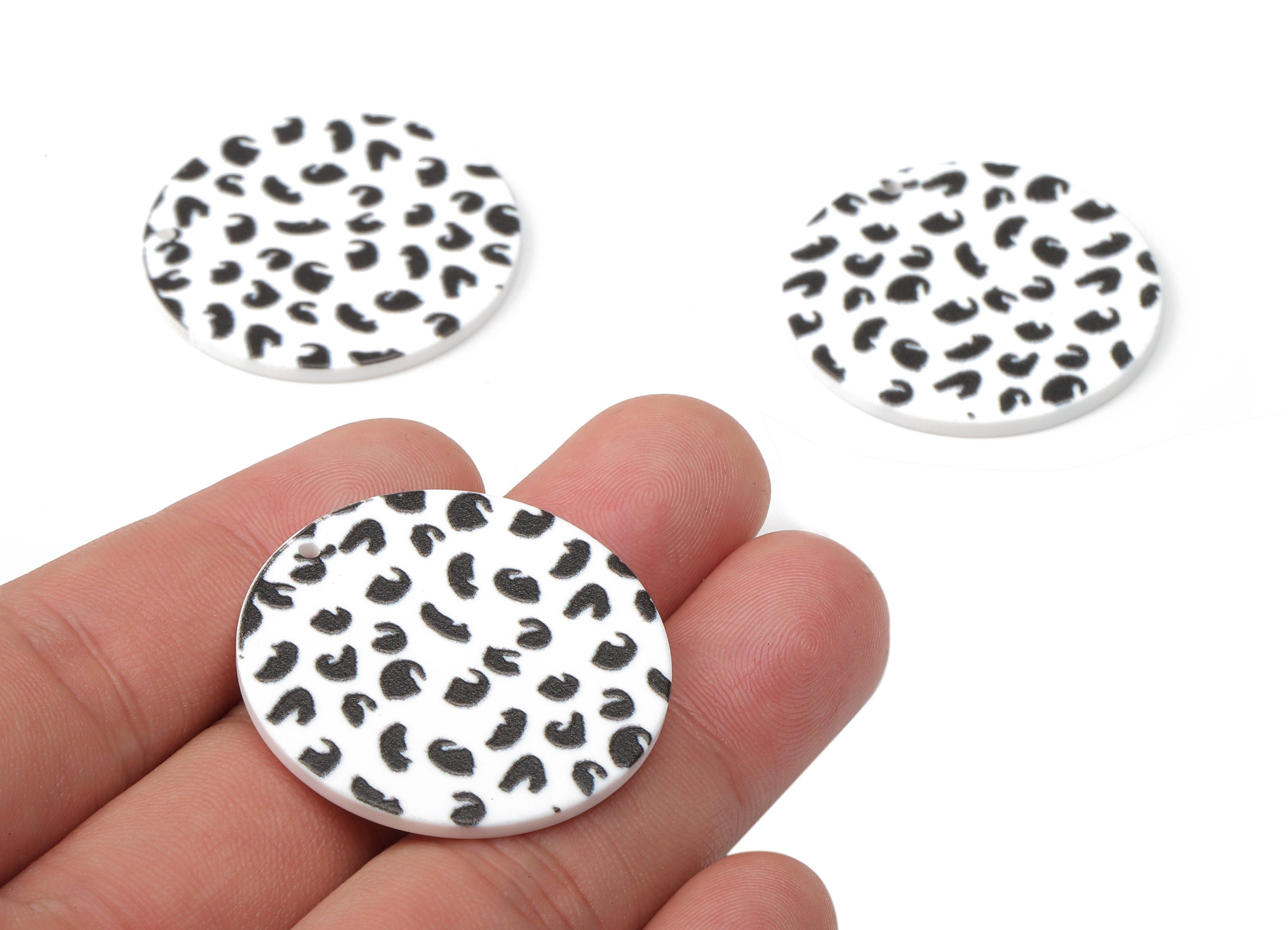 Acrylic Animal Print Earring Charms - Acrylic Round Leopard Pendent Charm - Black and White Circle Charm - 34.83x34.83x2.36mm - AC2518D - DOMEDBAZAAR
