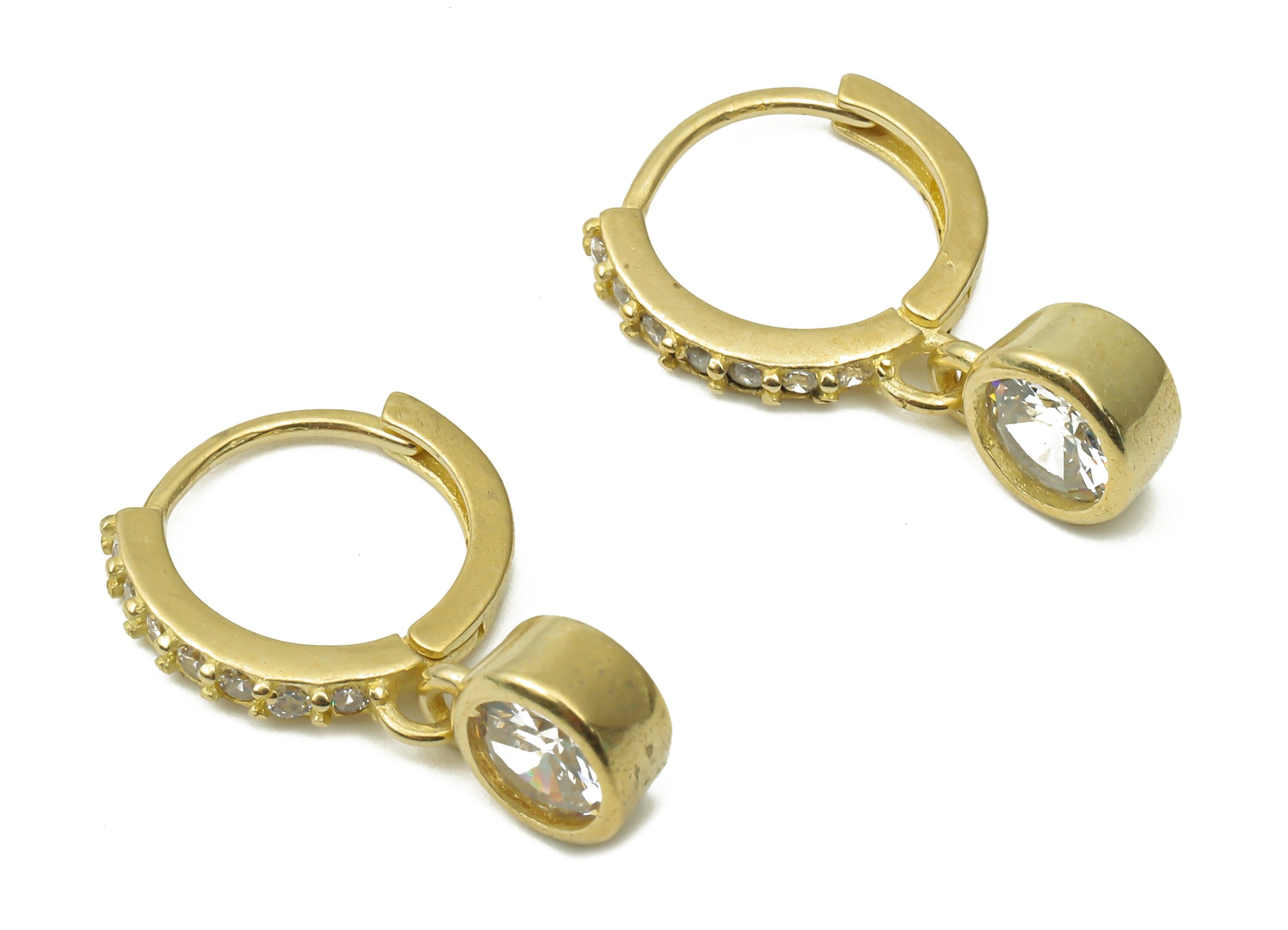 Raw Brass Round Earring Stud with Zircons - Brass Round Huggie Hoop Earring - Dainty Earrings - Brass Findings - 20.86x12.17x1.9mm-PP7489 - DOMEDBAZAAR