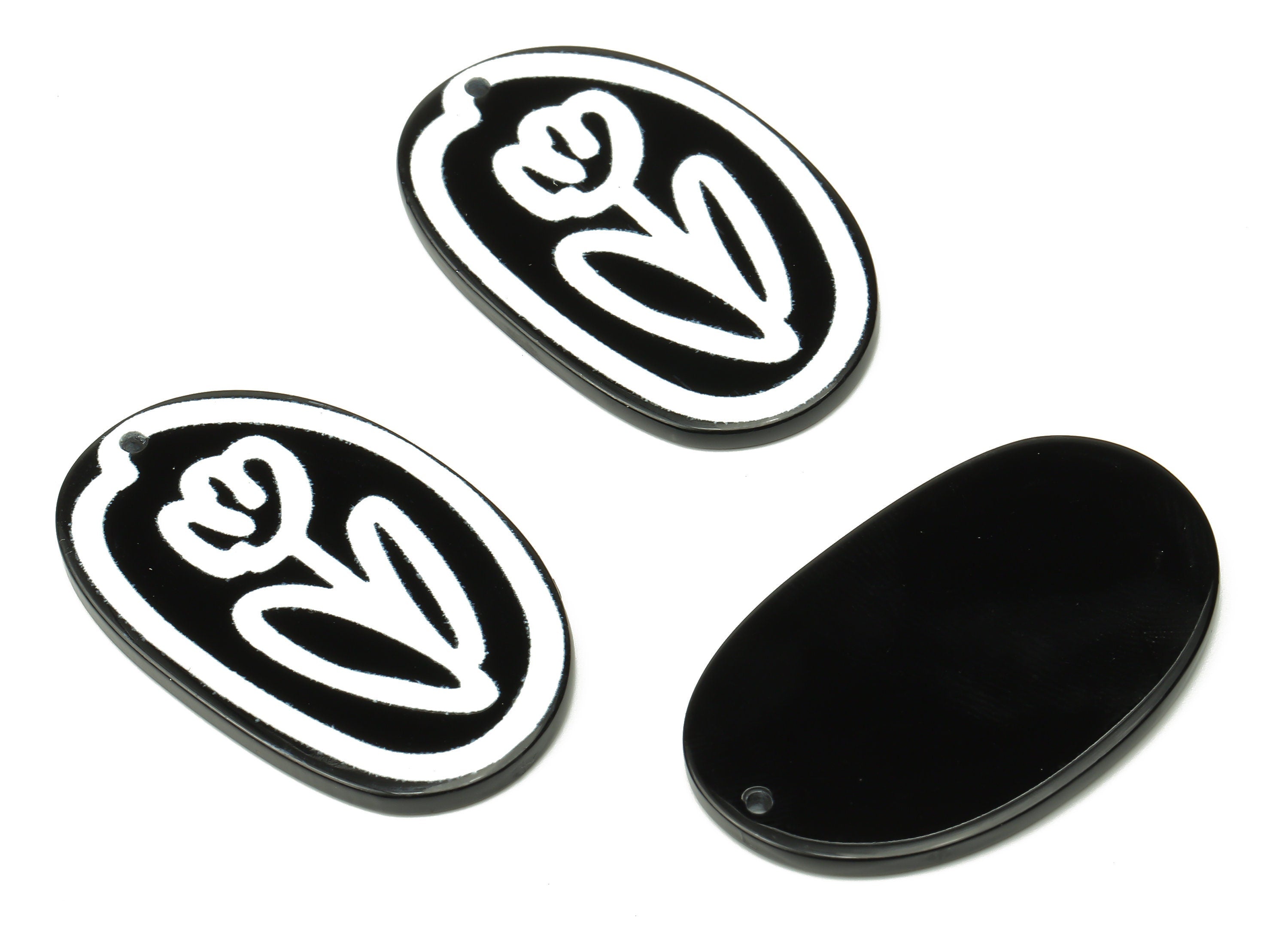 Acrylic Oval Flower Earrings Charm - Black Circle Art Flower Pendant Charms - Acrylic Jewelry Supplies - 40.88×25.63×2.05mm - AC2496 - DOMEDBAZAAR