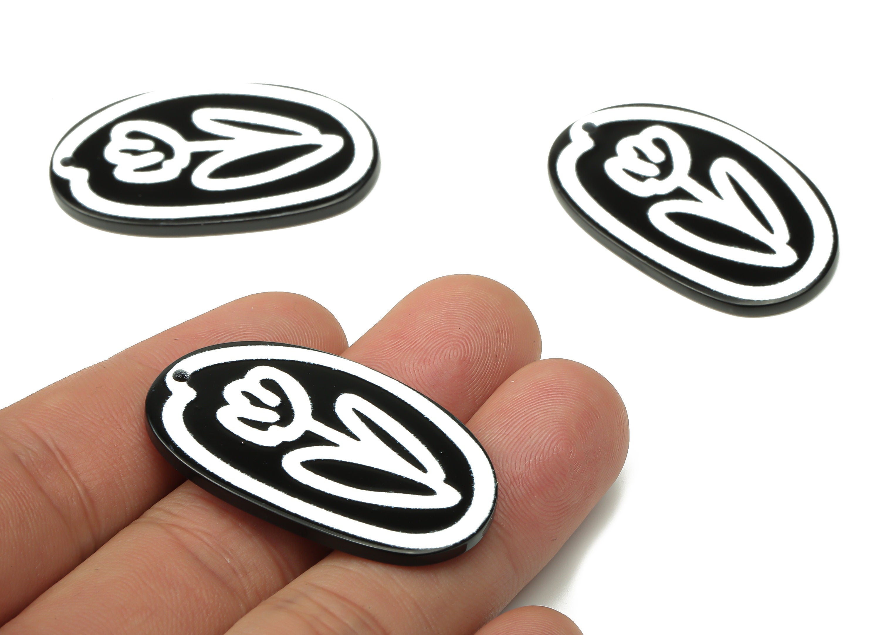 Acrylic Oval Flower Earrings Charm - Black Circle Art Flower Pendant Charms - Acrylic Jewelry Supplies - 40.88×25.63×2.05mm - AC2496 - DOMEDBAZAAR