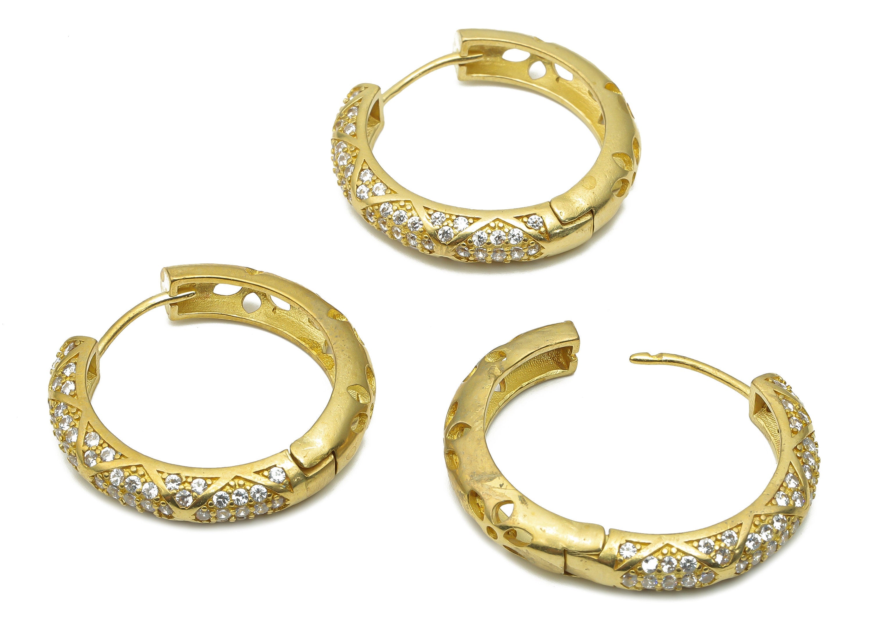 Brass Textured Huggie Hoop Earring- Raw Brass Circle Huggie Hoops - Brass Huggie Hoops - Brass Earrings Stud - 29.3x29.3x3.5mm - PP7719 - DOMEDBAZAAR