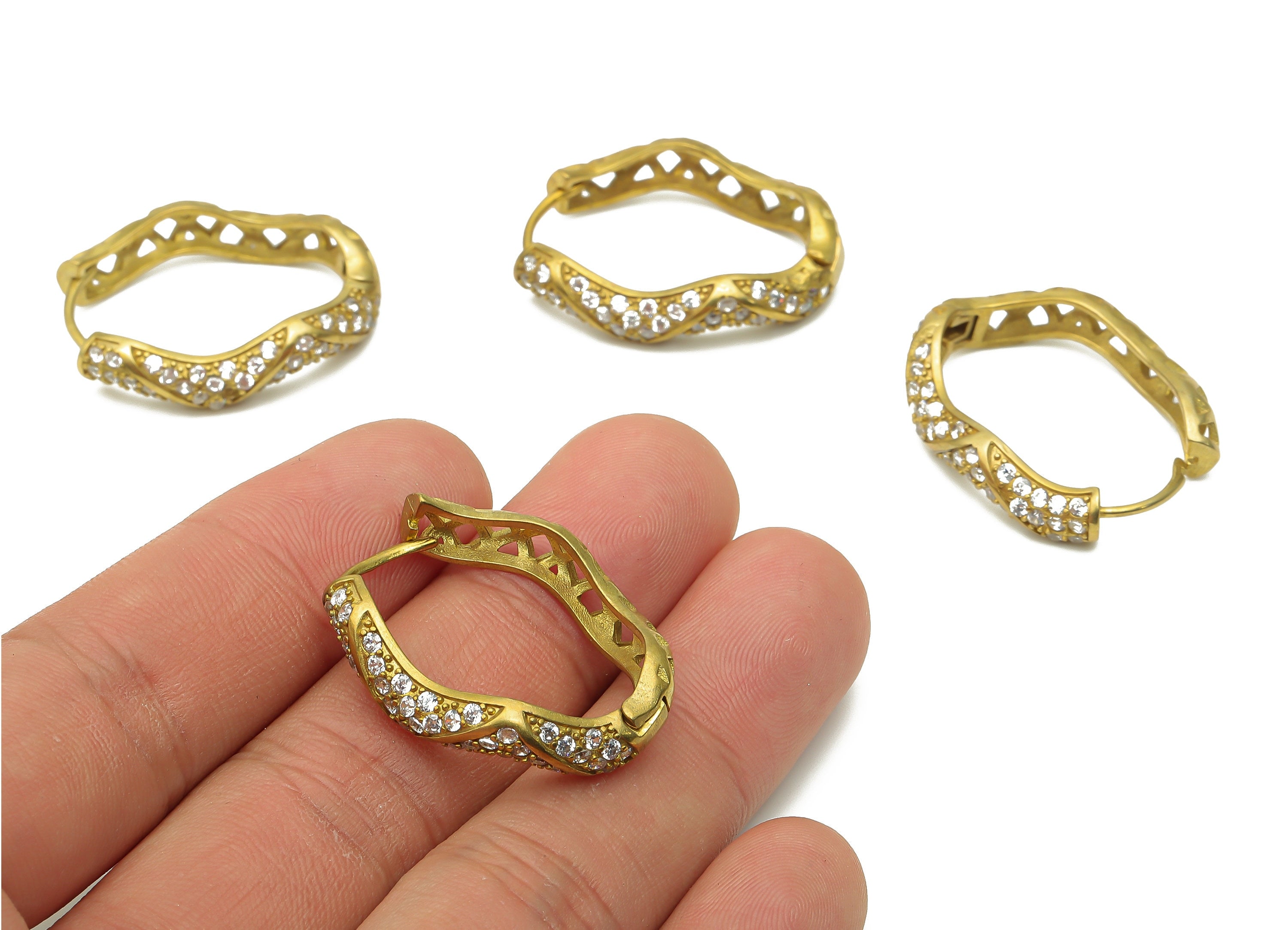 Brass Textured Thick Huggie Hoop Earrings - Raw Brass Oval Huggie Hoop- Brass Huggie Hoop Earring - 30.33x24.22x5.52mm - PP7840 - DOMEDBAZAAR