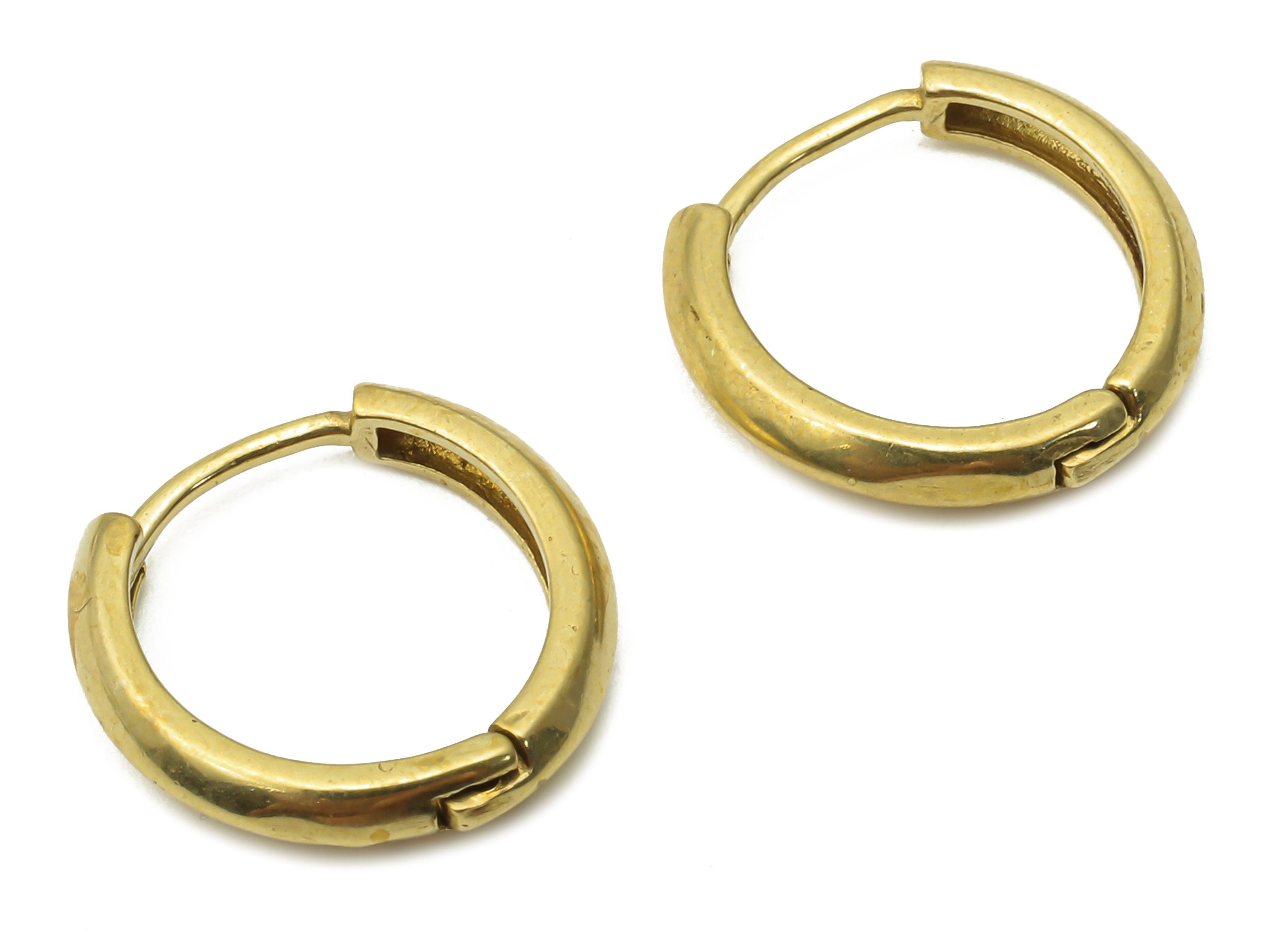 Brass Round Earrings Clasps - Raw Brass Hoop Earrings - Brass Round Clasps - Brass Circle Huggie Earrings - 14.32x14.32x1.74mm - PP7599 - DOMEDBAZAAR
