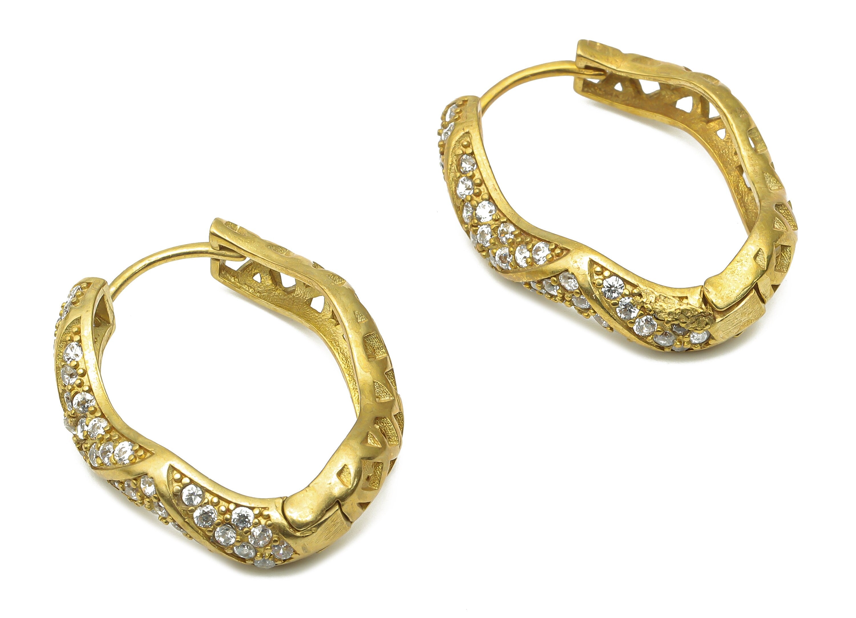 Brass Textured Thick Huggie Hoop Earrings - Raw Brass Oval Huggie Hoop- Brass Huggie Hoop Earring - 30.33x24.22x5.52mm - PP7840 - DOMEDBAZAAR