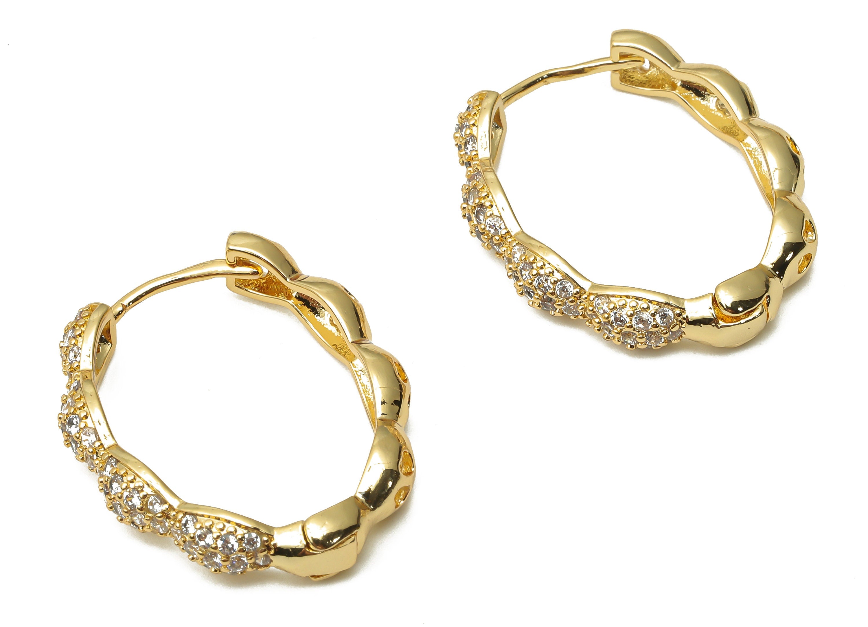 Brass Oval Huggie Hoop Earrings with Zircon - Brass Zigzag Hoop Earrings -Huggie Hoop - 18K Real Gold Plated - 29.54x23.94x5.09mm - RGP4780 - DOMEDBAZAAR