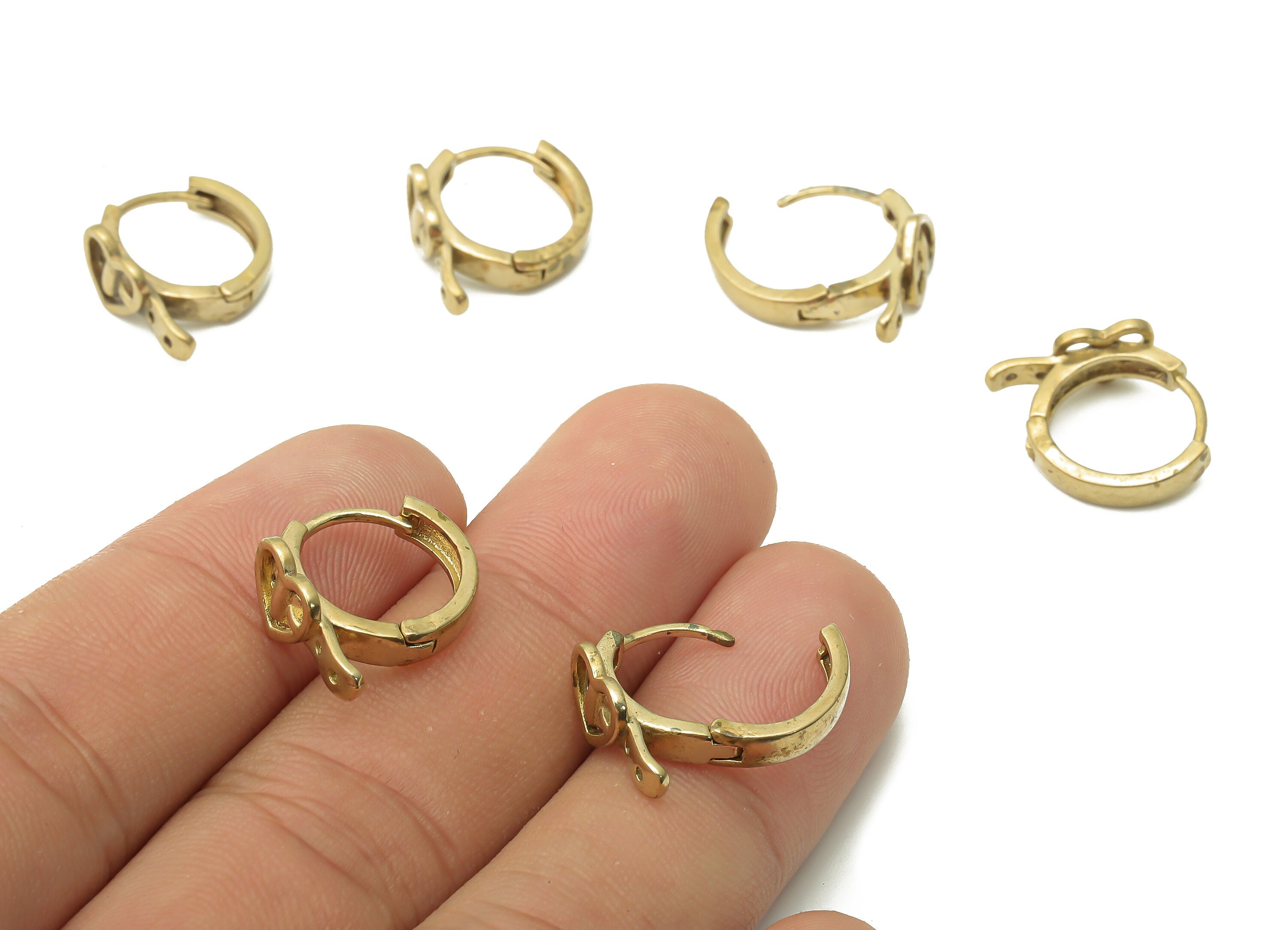 Brass Circle Earring Clasps - Raw Brass Circle Heart Belt Huggie Clasps - Brass Round Thick and Wide Hoop Clasps - 16.6x14.5x2.23mm - PP7693 - DOMEDBAZAAR