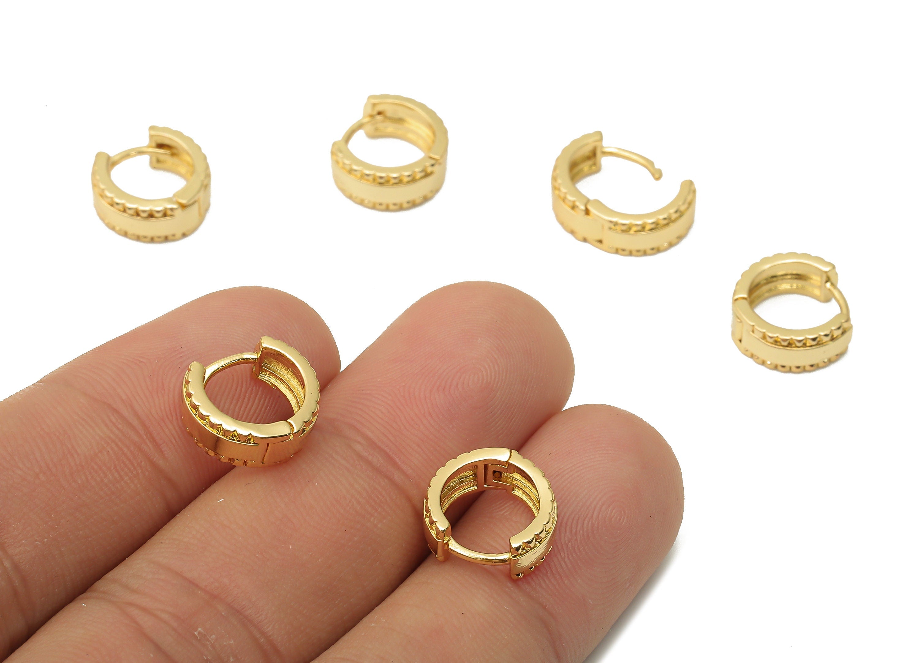 Brass Round Earrings Thick Clasps - Brass zigzag Earring - Huggie Hoop Earring - 18K Real Gold Plated Brass - 11.7x11.7x1.64mm - RGP4834 - DOMEDBAZAAR