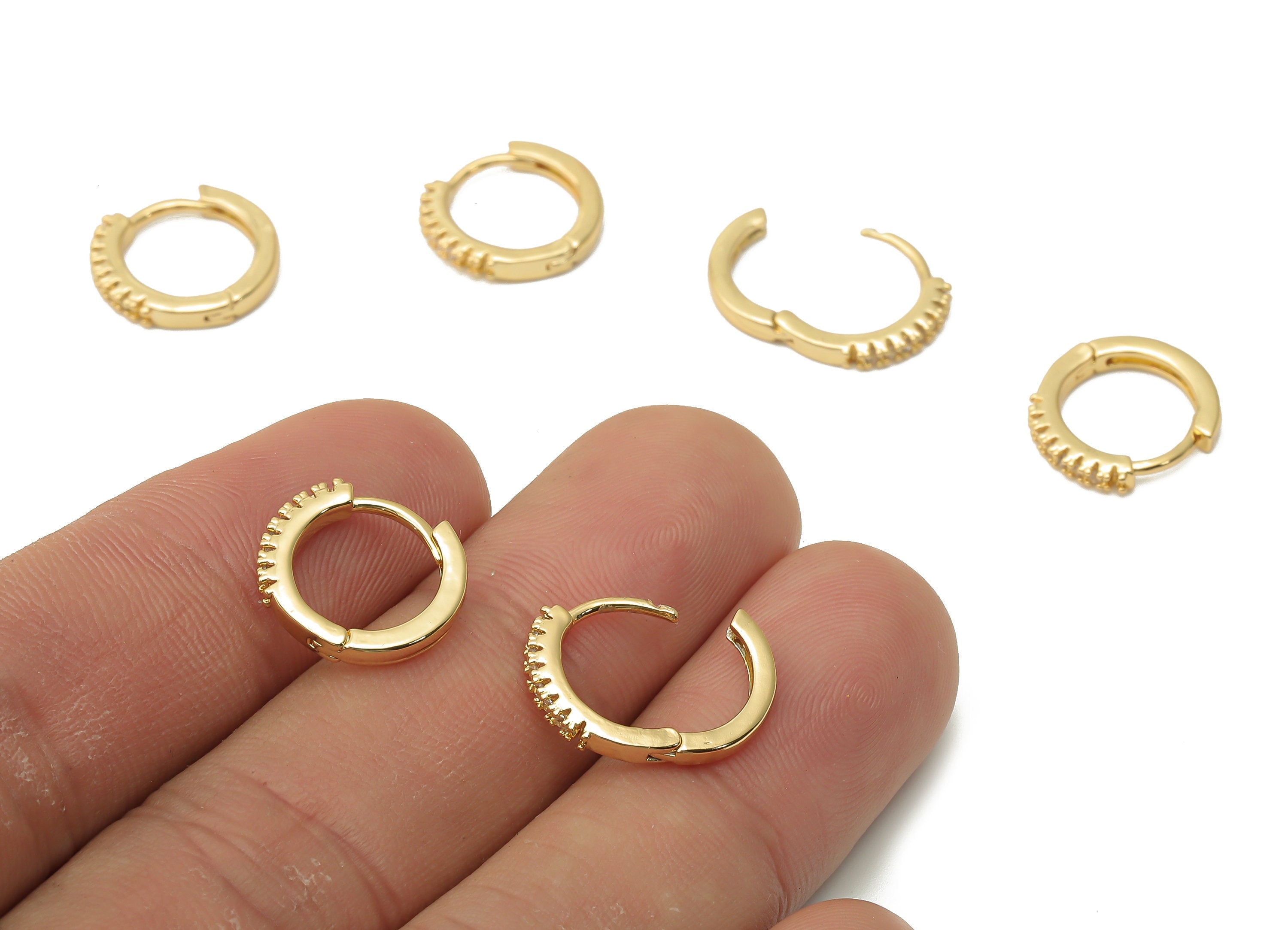 Brass Round Clasps Earrings with Zircon - zigzag Hoop Clasps - Huggie Circle Clasps - 18K Real Gold Plated Brass -13.8x13.8x2.14mm - RGP4952 - DOMEDBAZAAR
